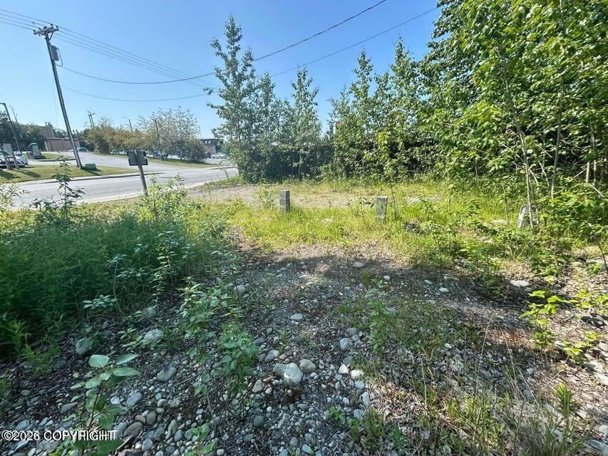 121 E Herning Avenue Property Photo 2