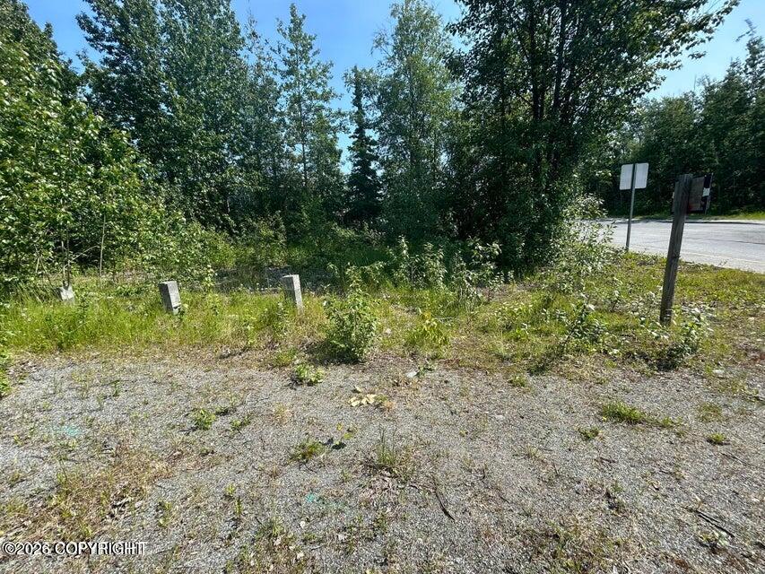 121 E Herning Avenue Property Photo 3