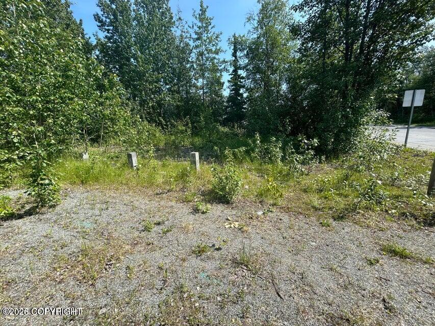 121 E Herning Avenue Property Photo 4