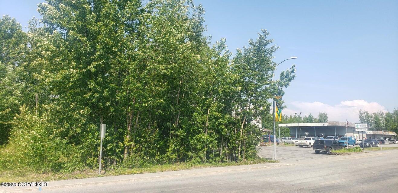121 E Herning Avenue Property Photo 7