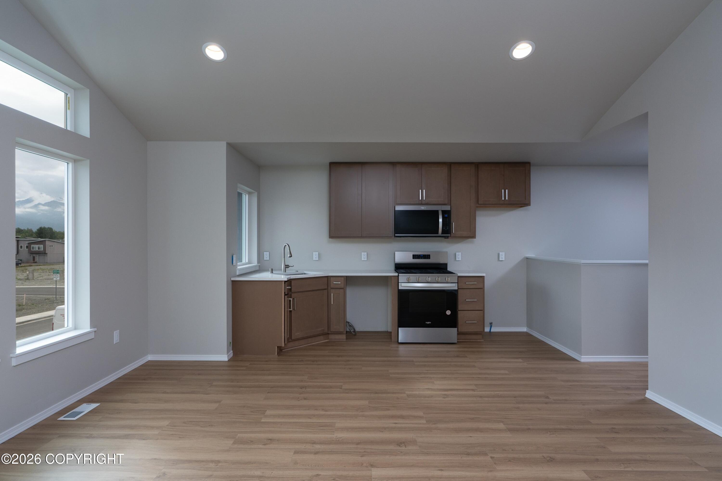 110 Venture Place #20 Property Photo 11