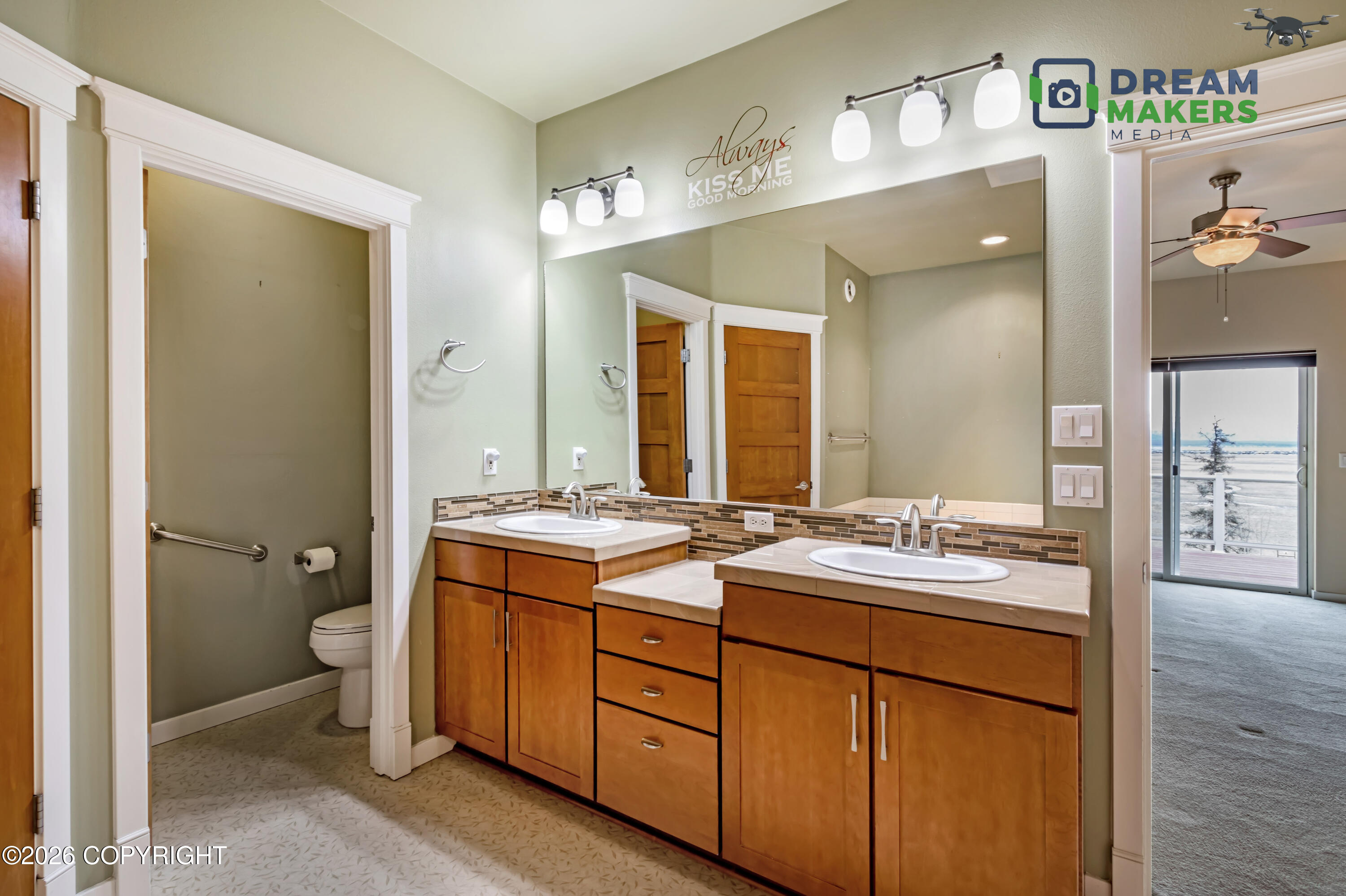 6860 W Leckwold Drive Property Photo 41