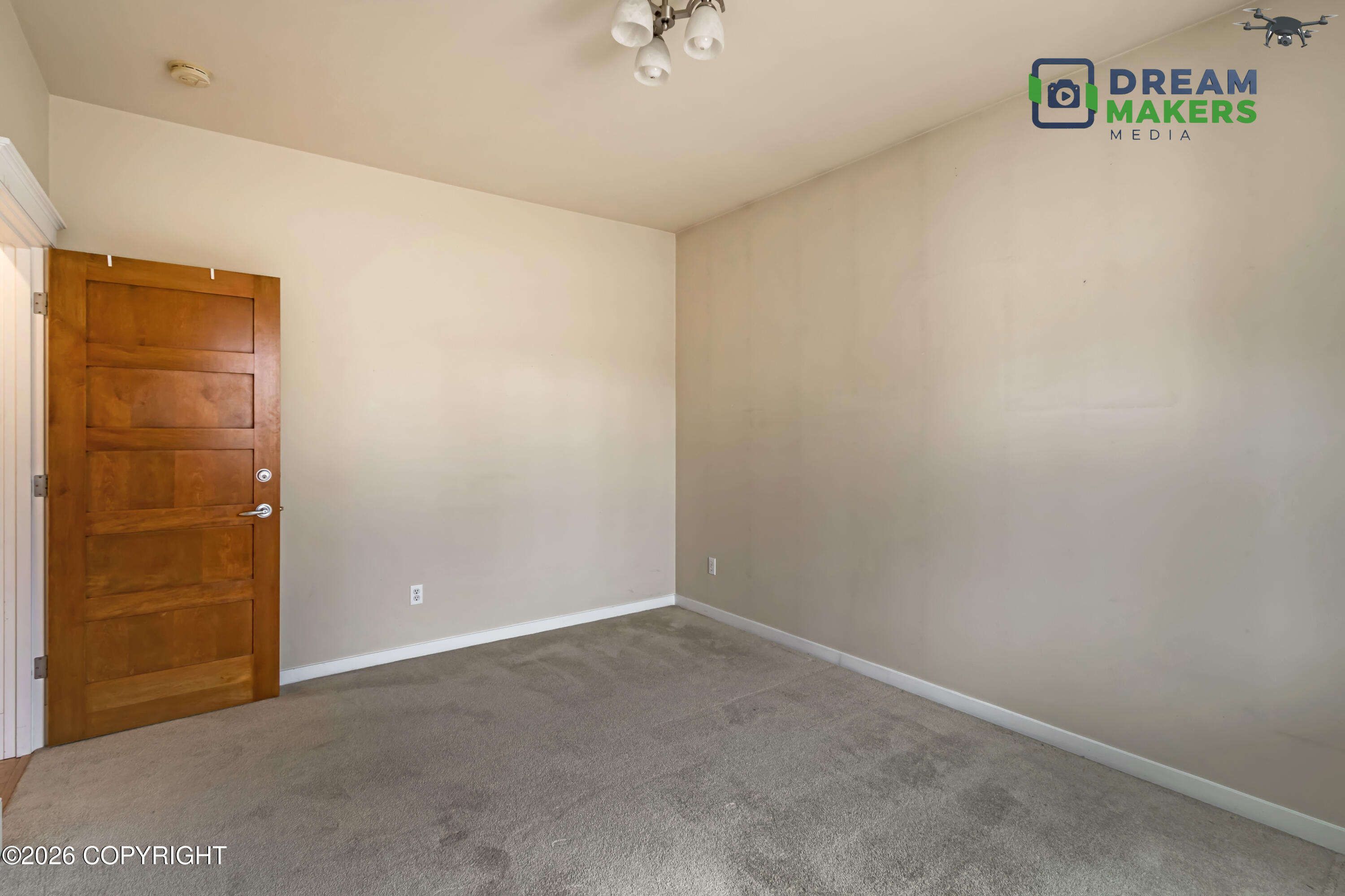 6860 W Leckwold Drive Property Photo 49