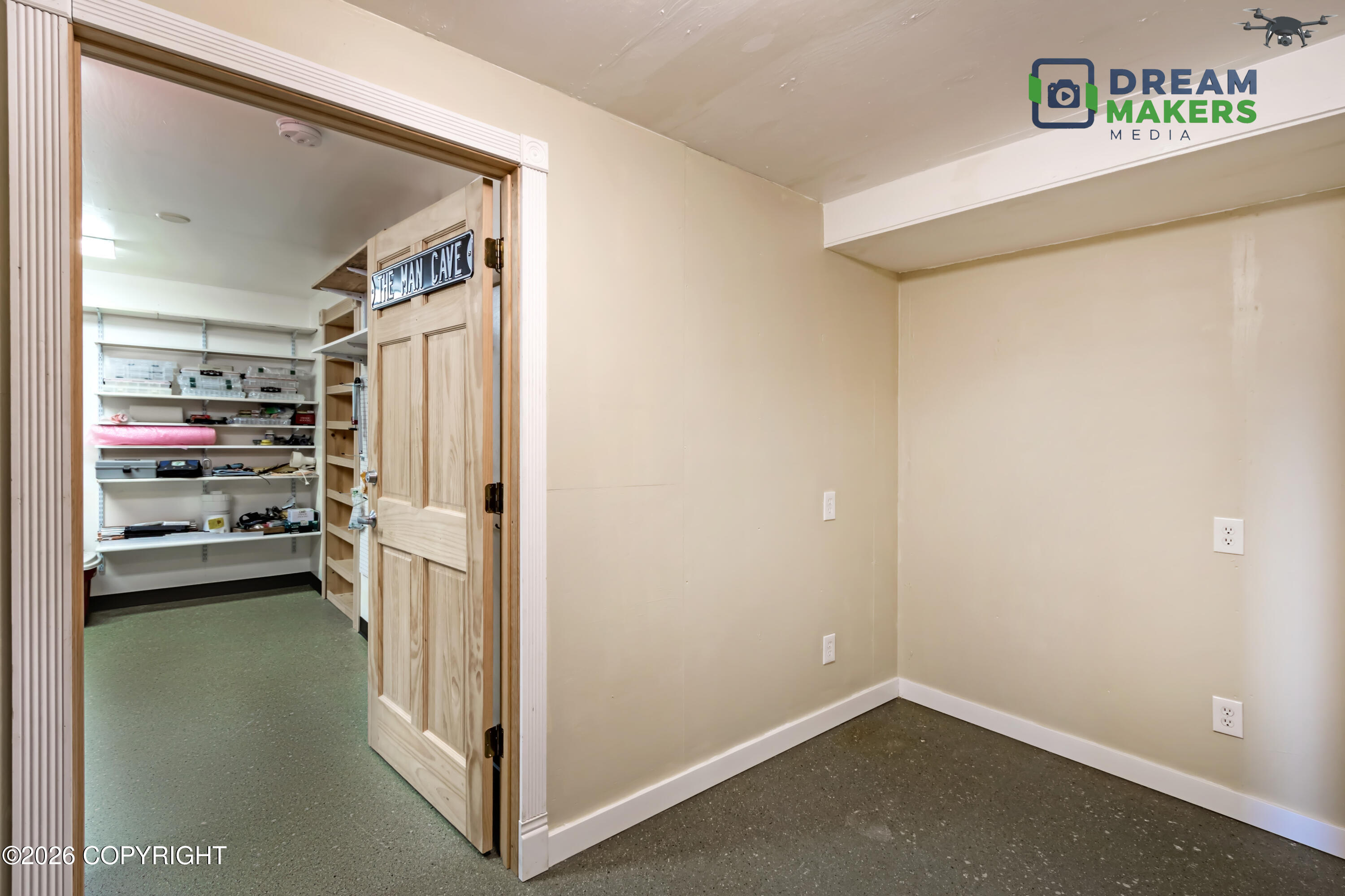 6860 W Leckwold Drive Property Photo 78