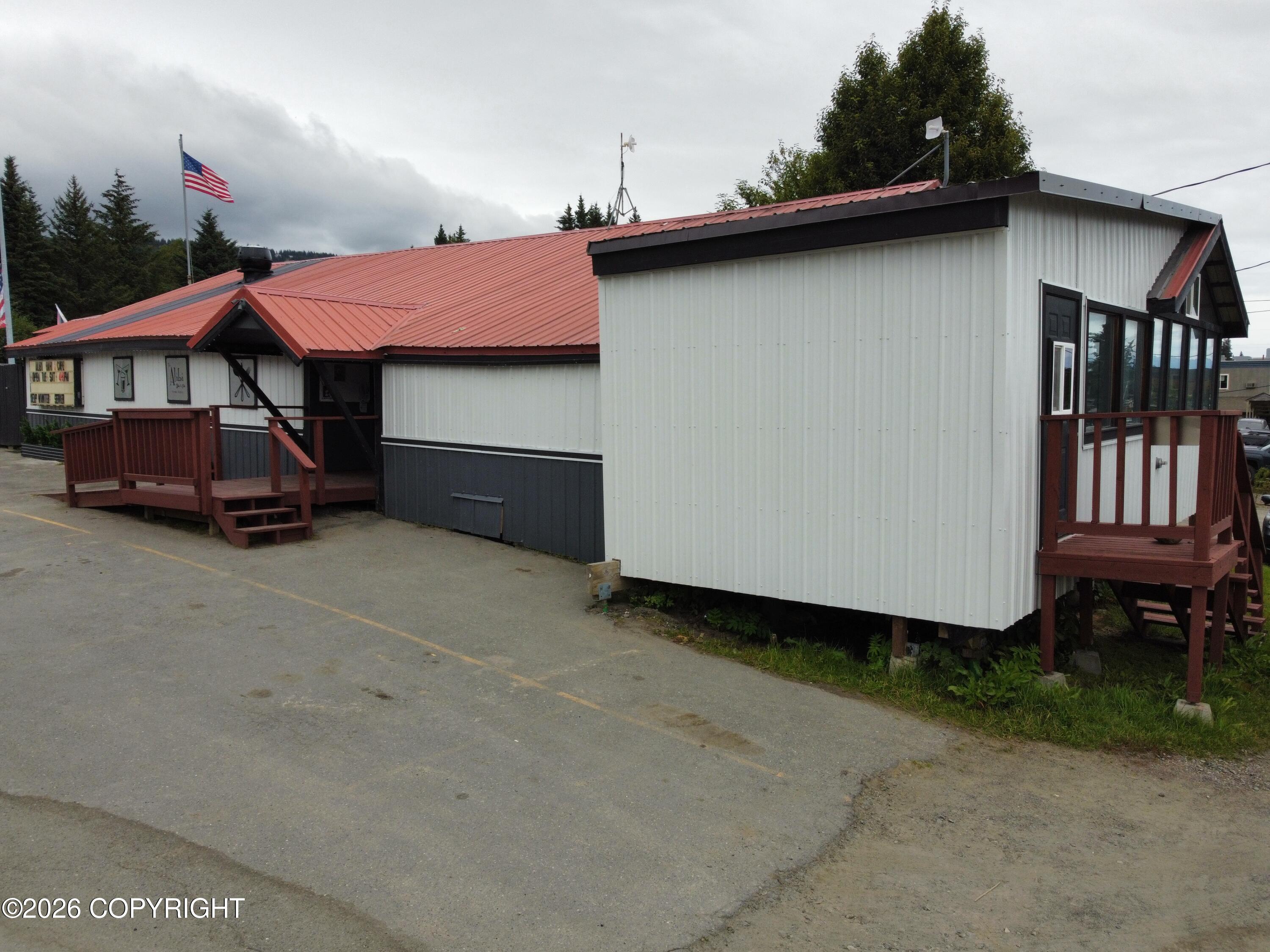 453 E Pioneer Avenue Property Photo 27