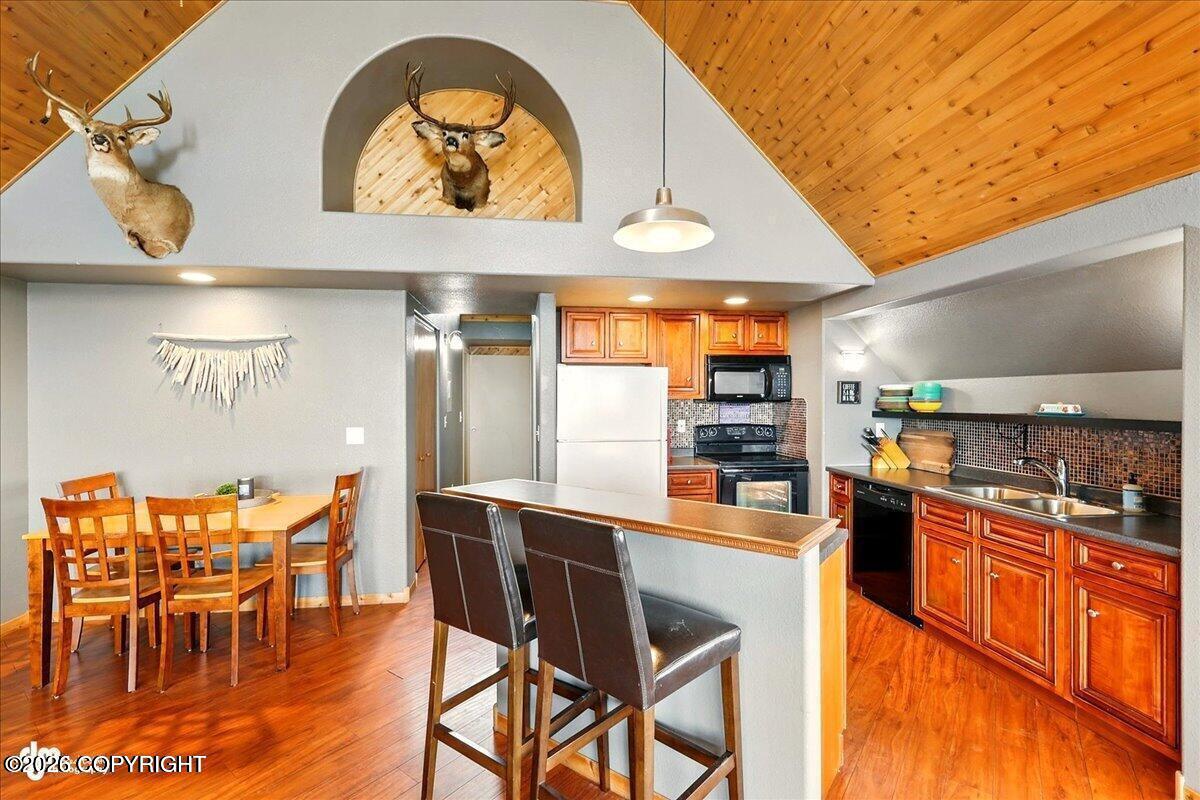 11091 Crestline Lane Property Photo 29