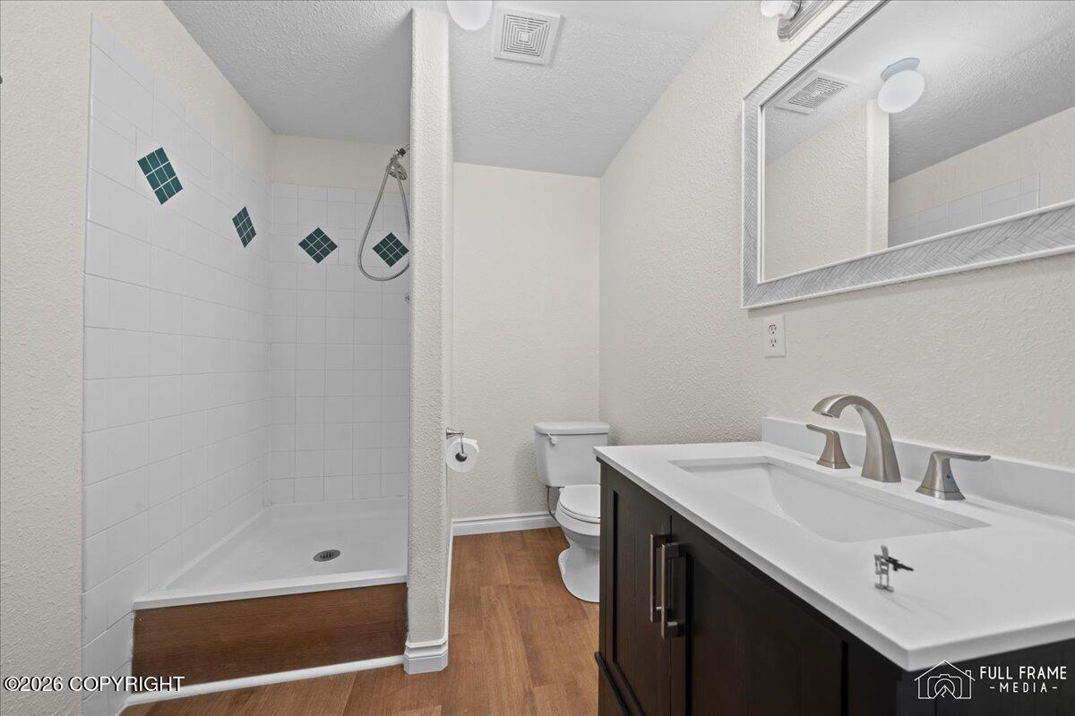 5500 E Wolverine Avenue Property Photo 10