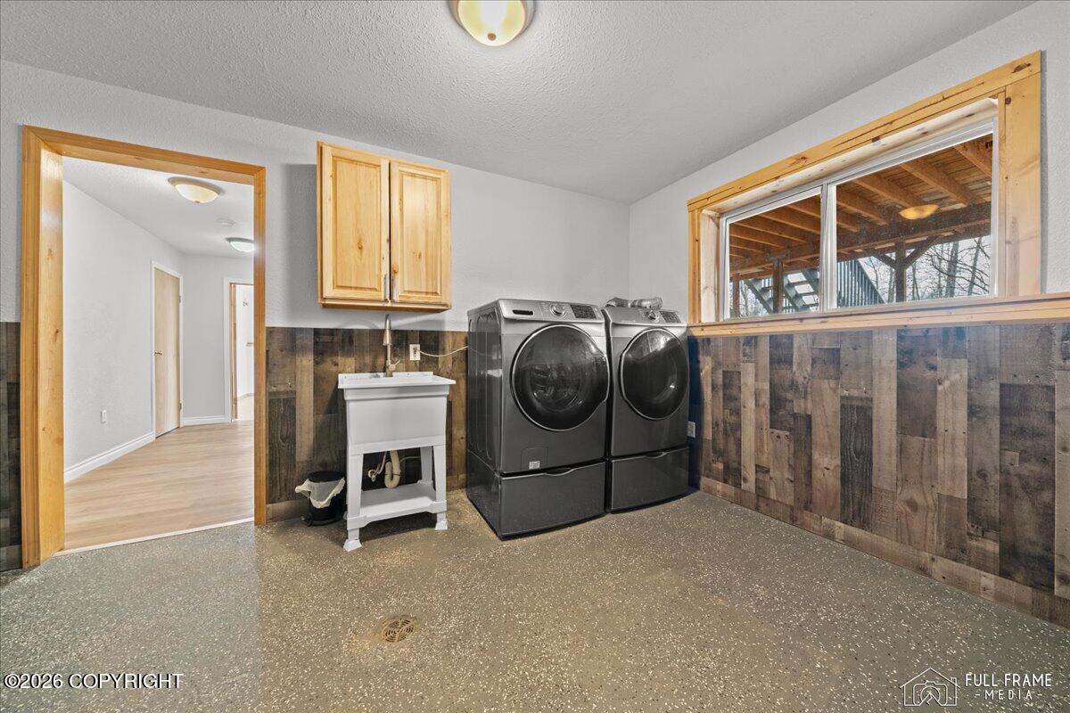5500 E Wolverine Avenue Property Photo 15