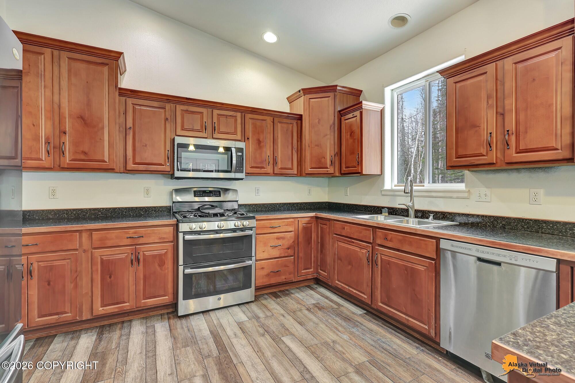 2004 N Saddle Horse Drive Property Photo 16