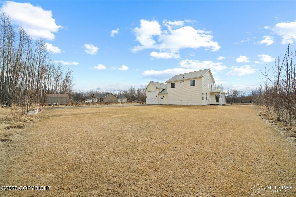 6472 N Farm Loop Property Photo 9
