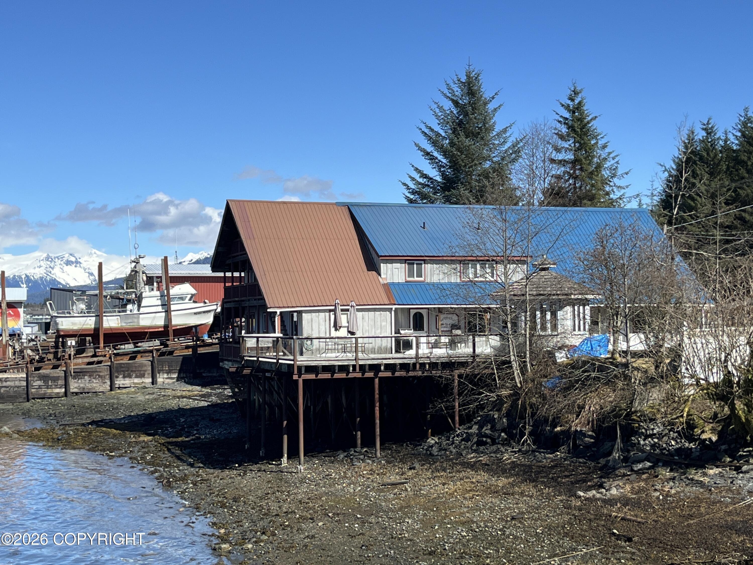 1004 S Nordic Drive Property Photo 1