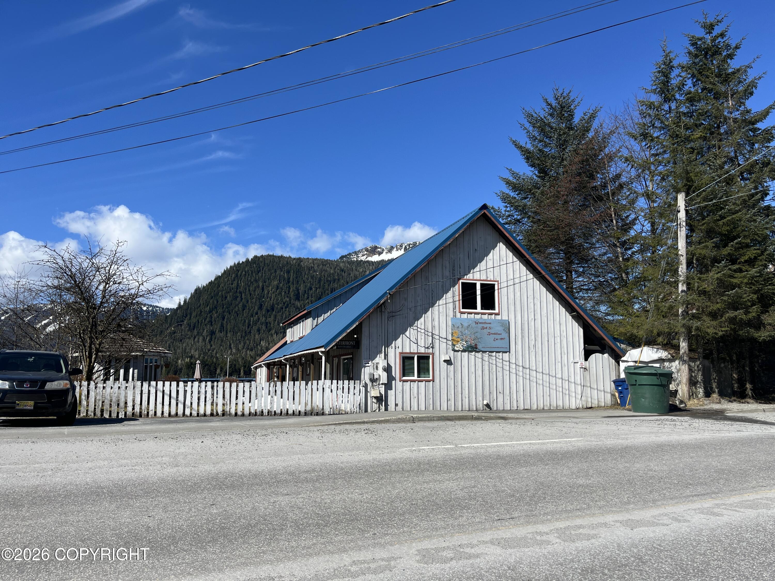 1004 S Nordic Drive Property Photo 6