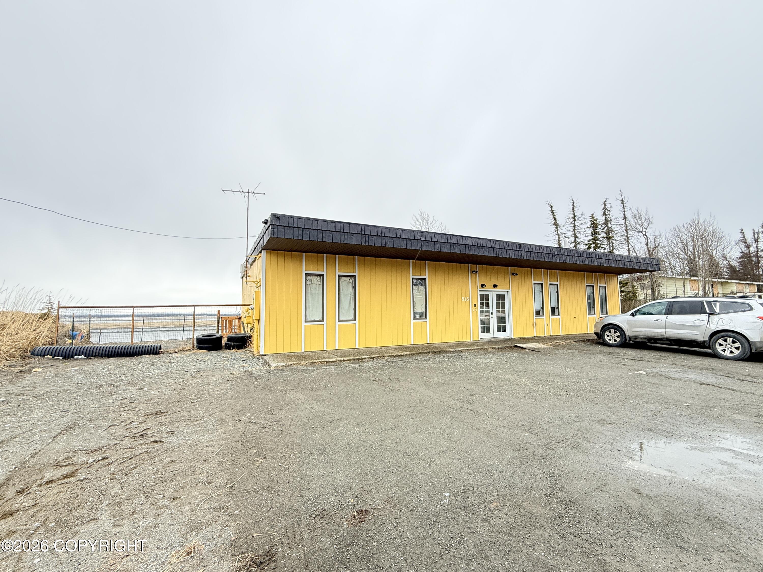513 Peninsula Avenue Property Photo 1