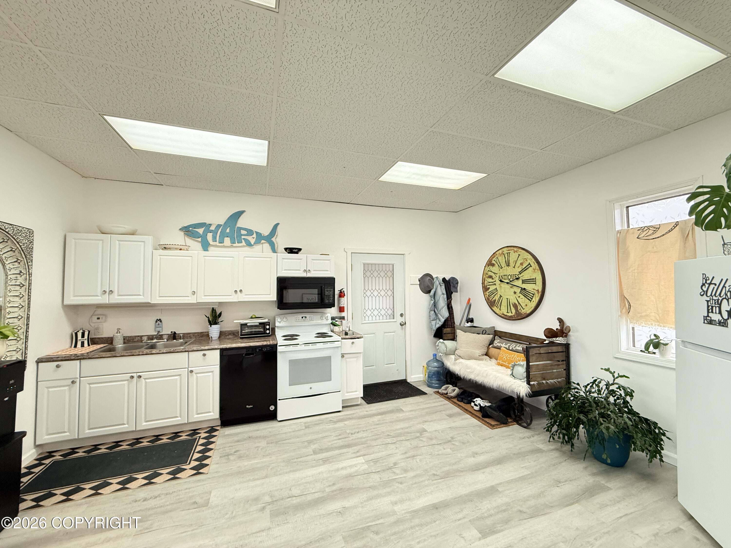 513 Peninsula Avenue Property Photo 2