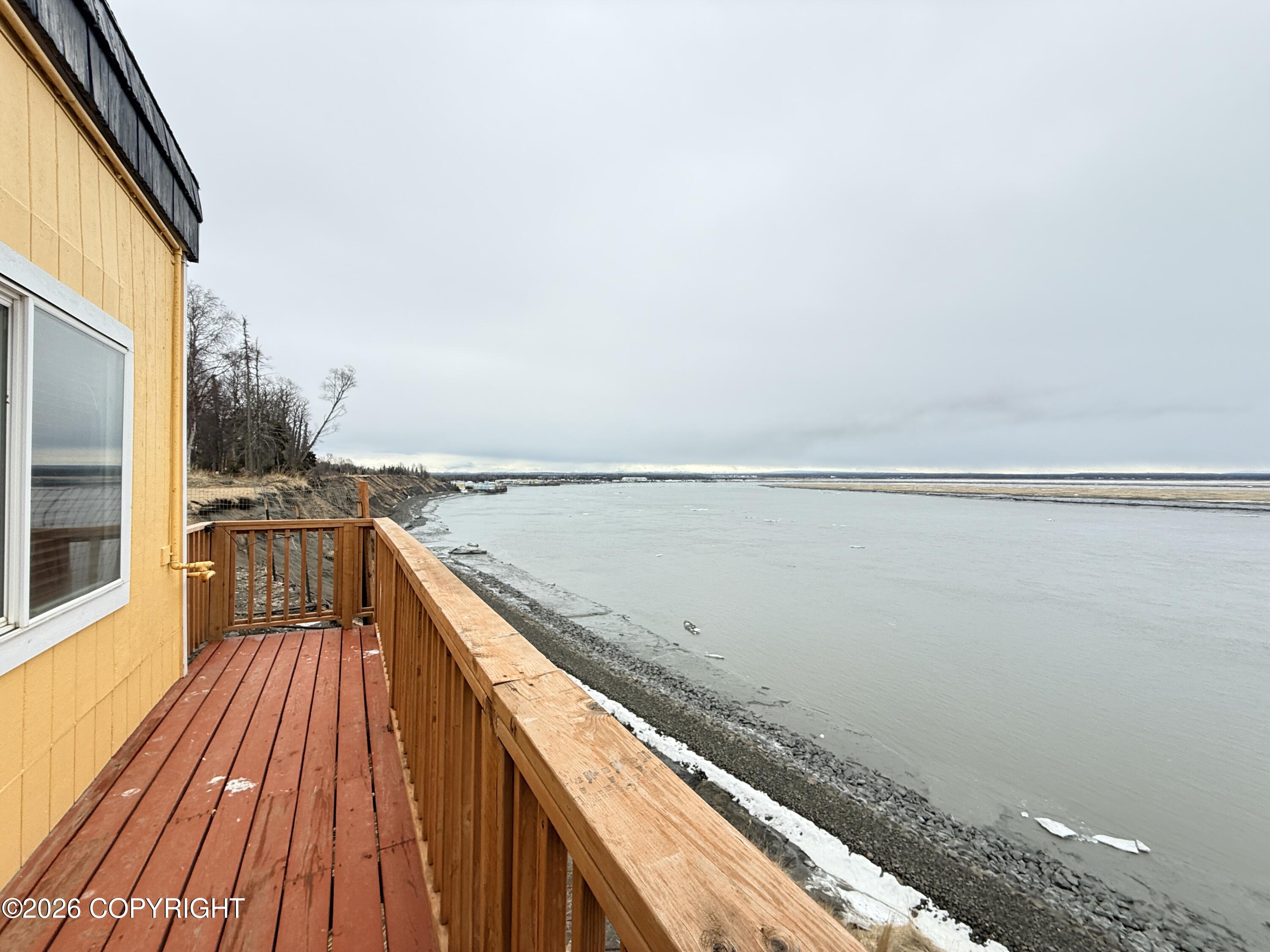 513 Peninsula Avenue Property Photo 9
