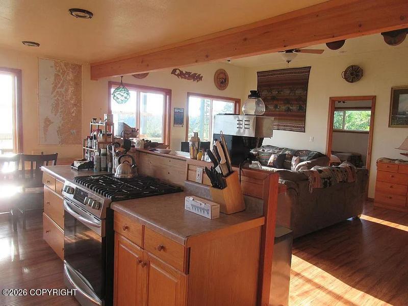 114 Zarembo Dr Property Photo 40