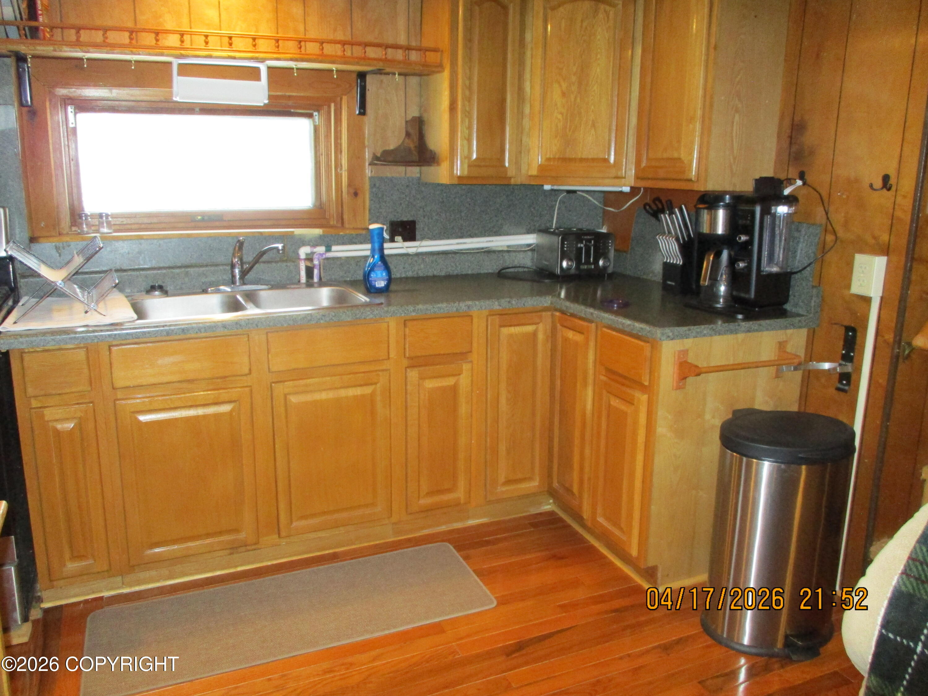 2h Midnight Sun Drive Property Photo 4