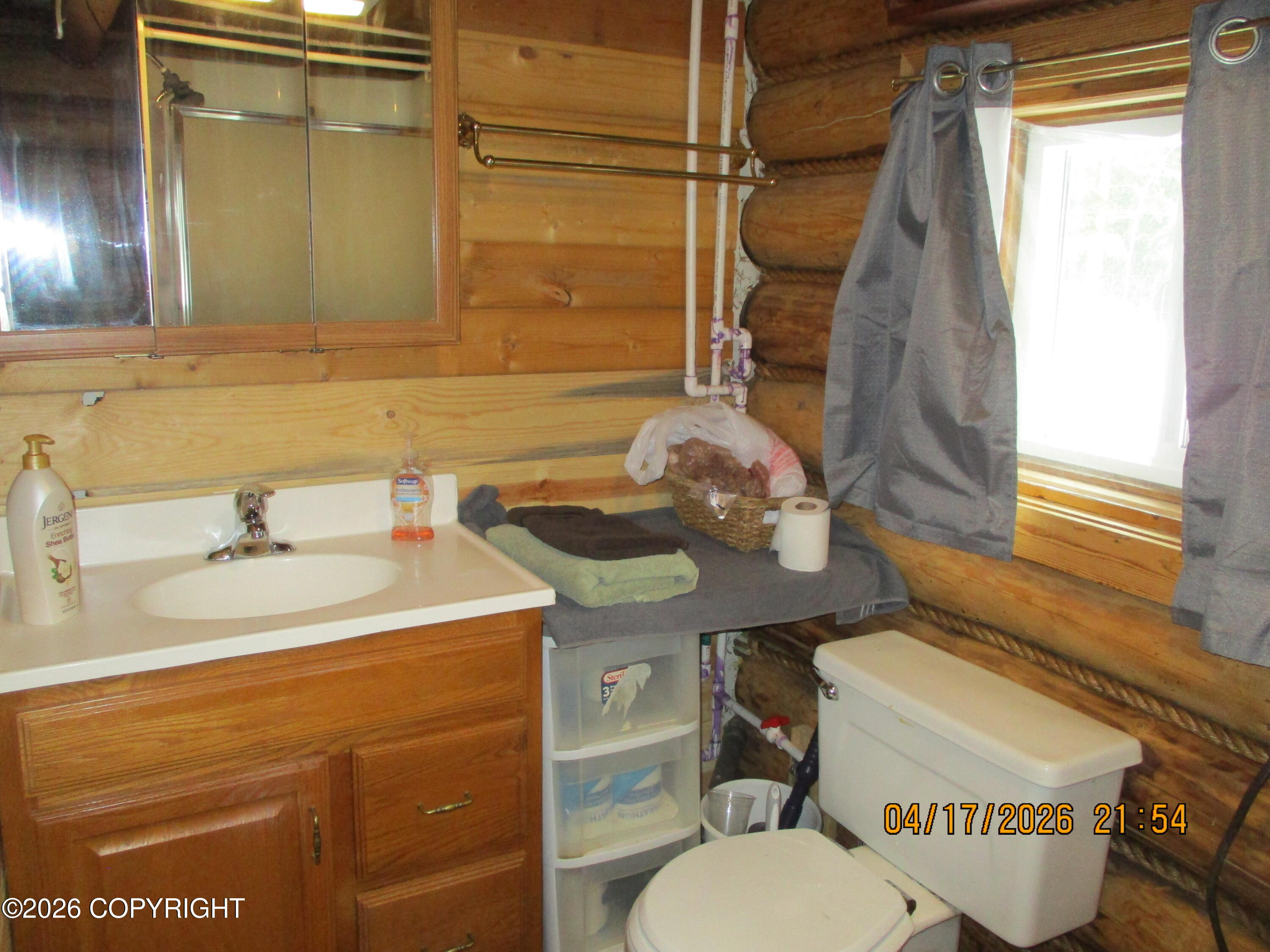2h Midnight Sun Drive Property Photo 11