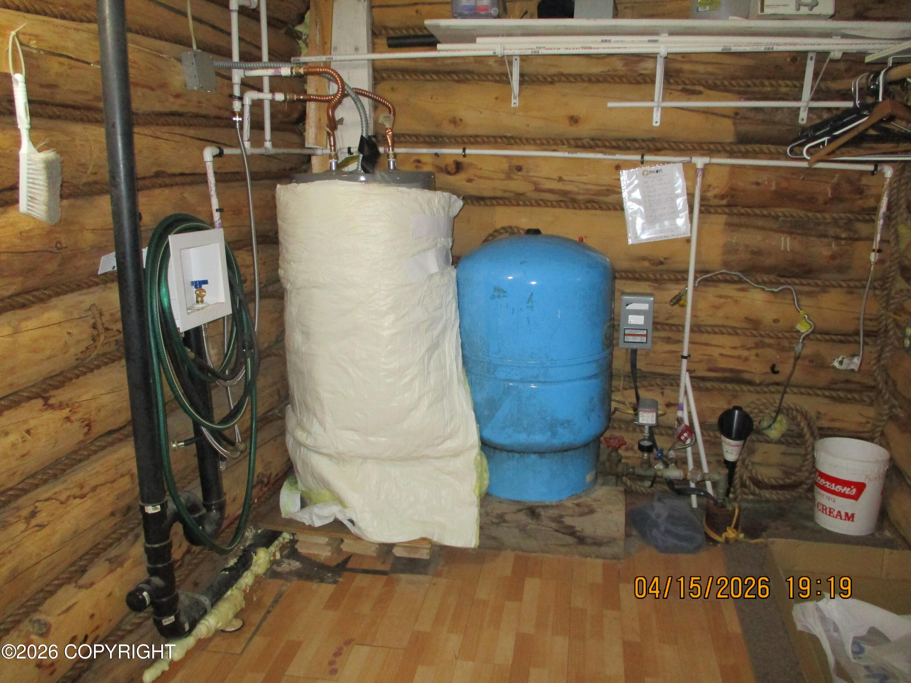 2h Midnight Sun Drive Property Photo 14