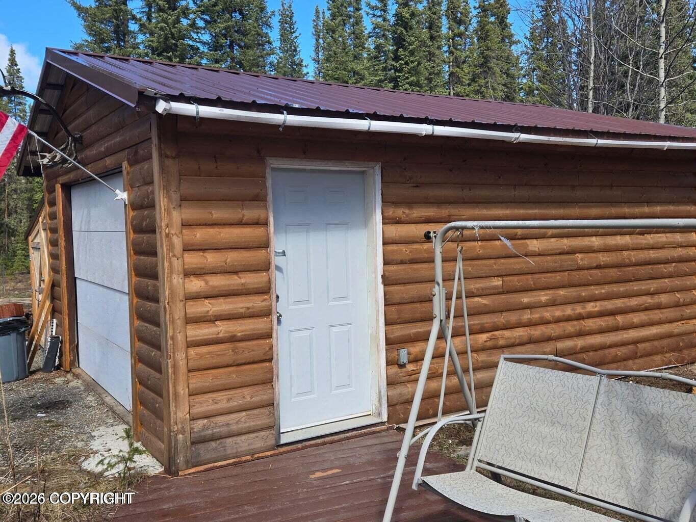 2h Midnight Sun Drive Property Photo 19