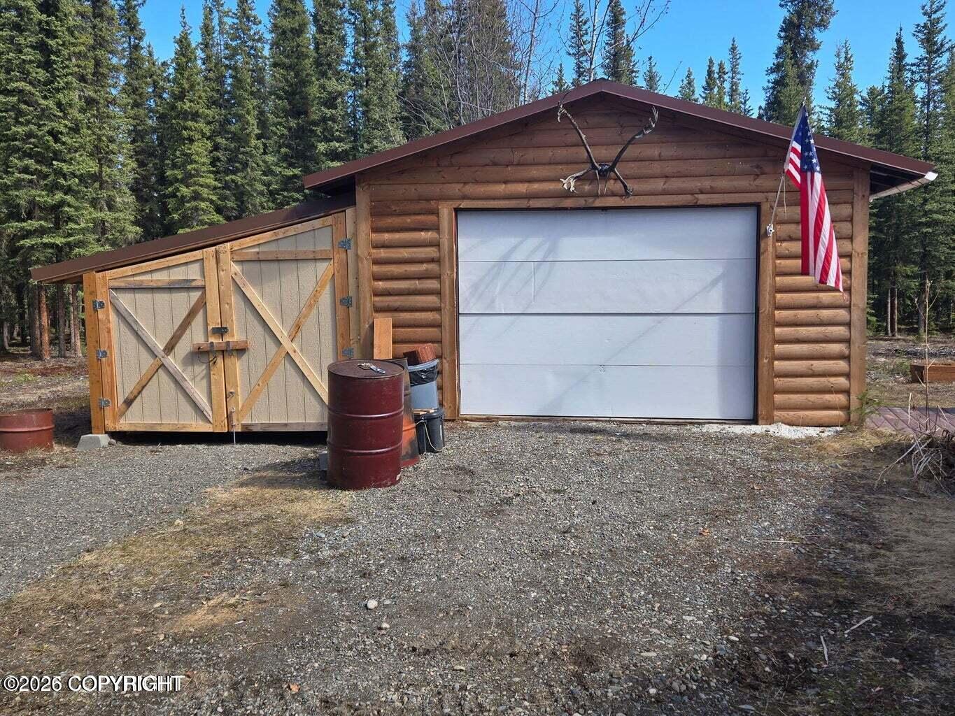 2h Midnight Sun Drive Property Photo 20