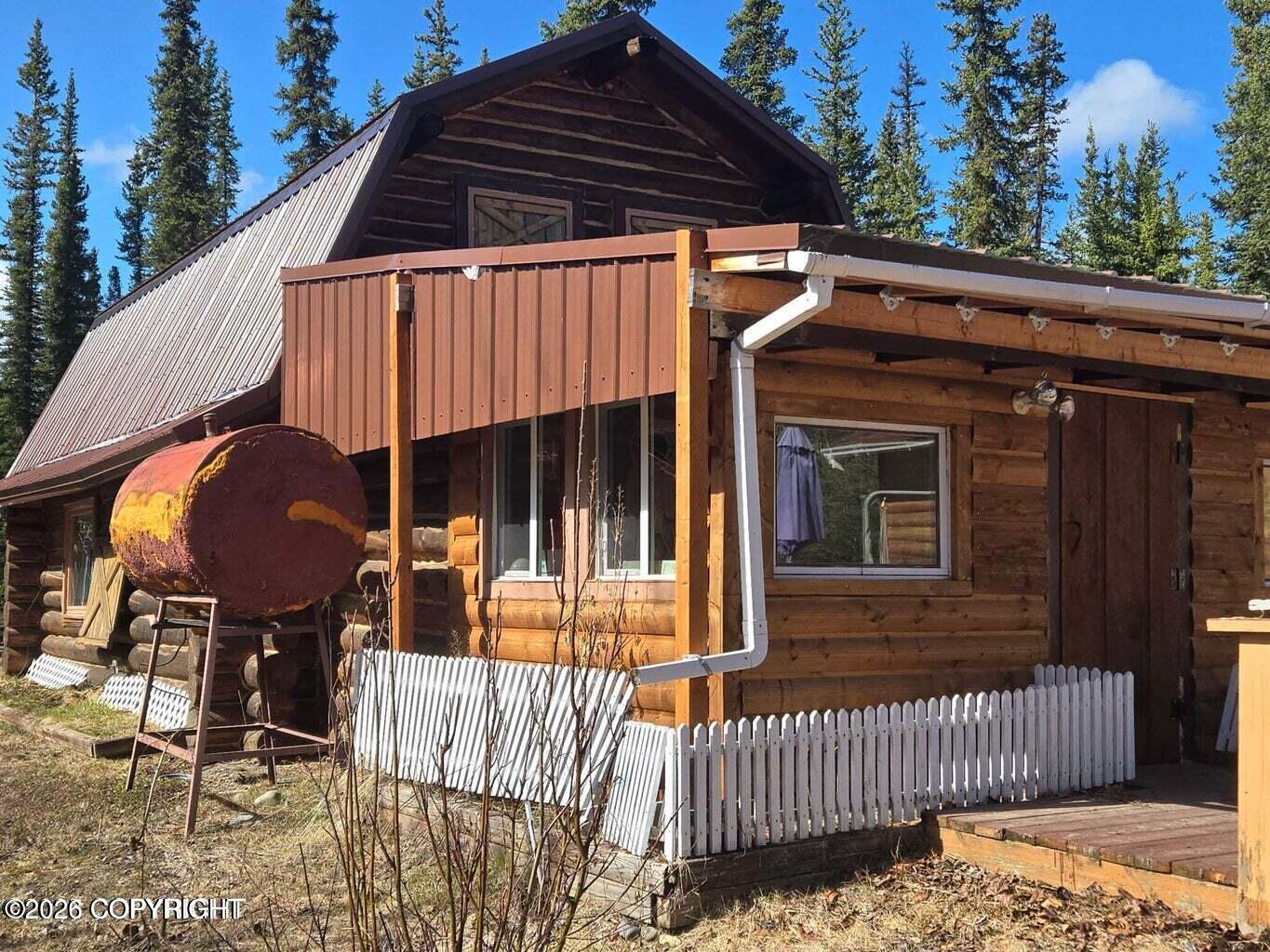 2h Midnight Sun Drive Property Photo 22