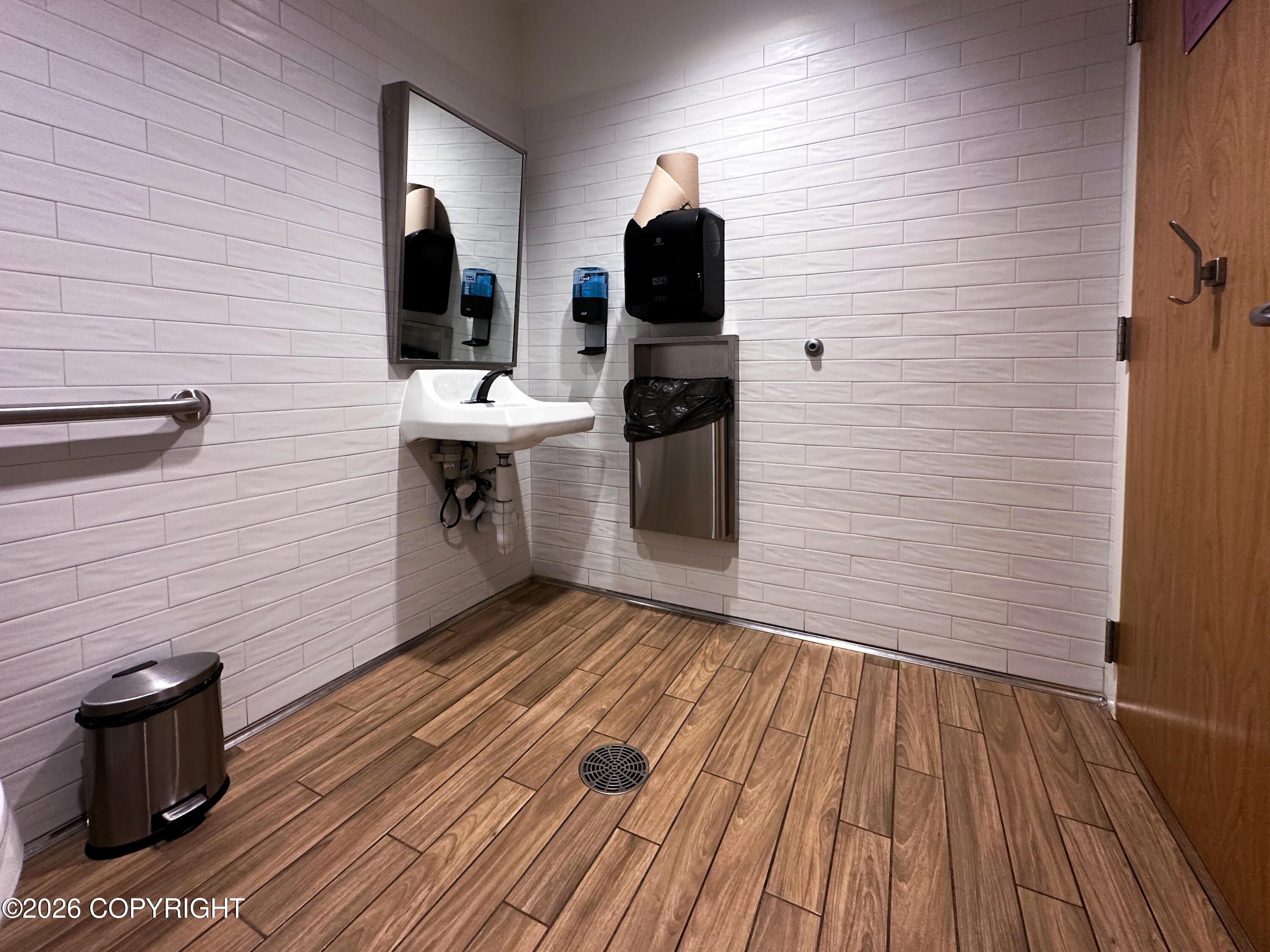 2141 E Sun Mountain Avenue #103 Property Photo 15
