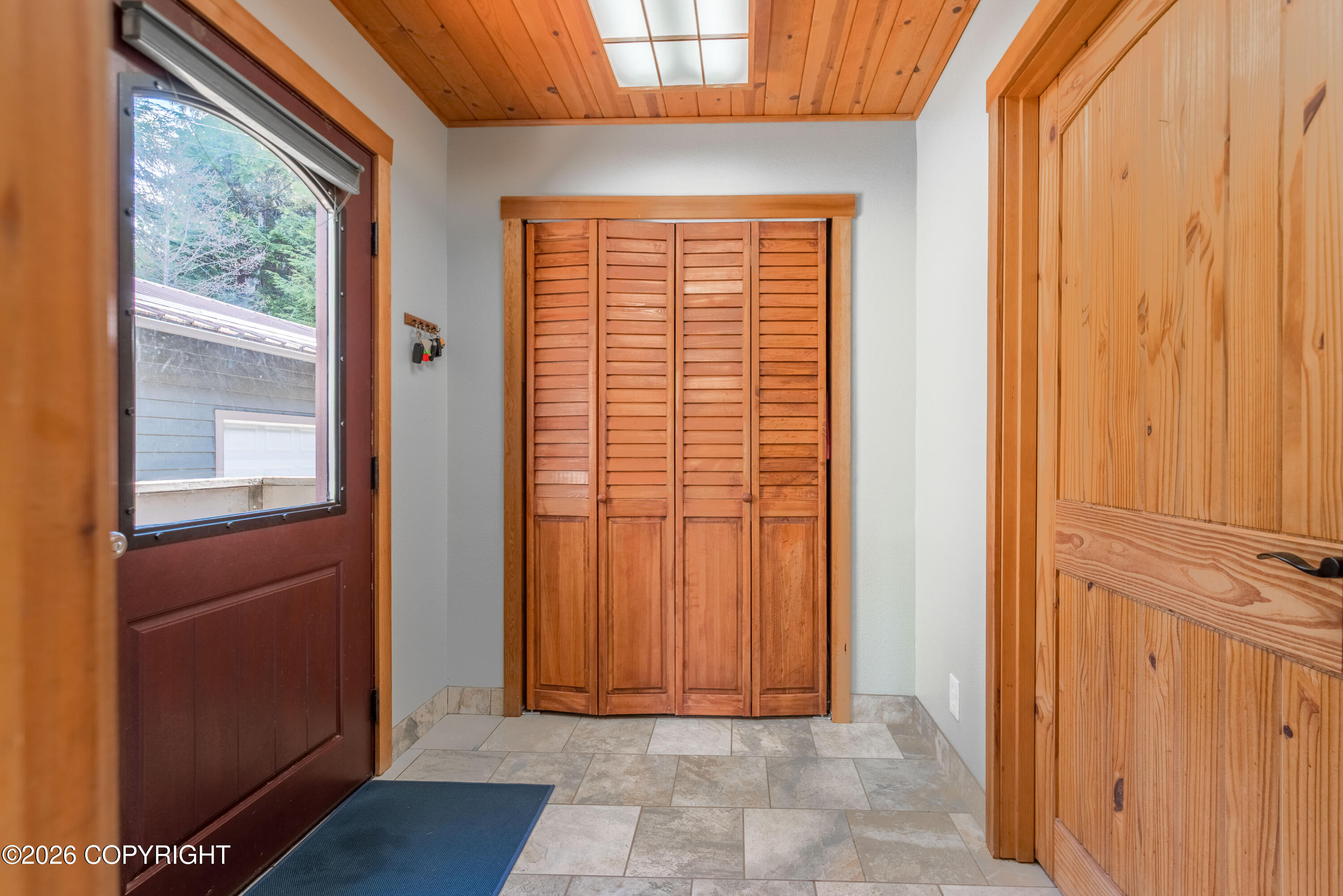16409 Waterfall Road Property Photo 7