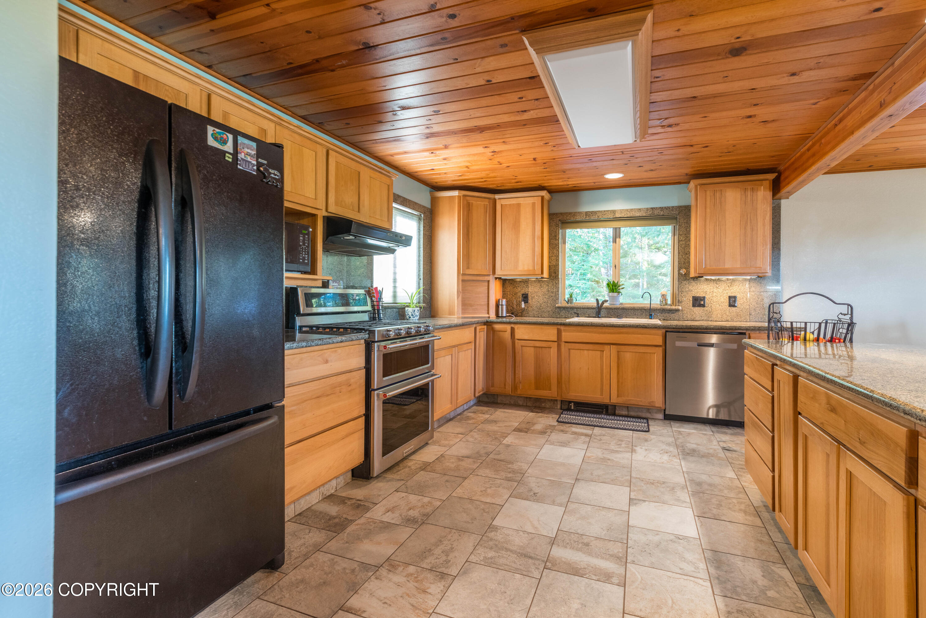 16409 Waterfall Road Property Photo 9