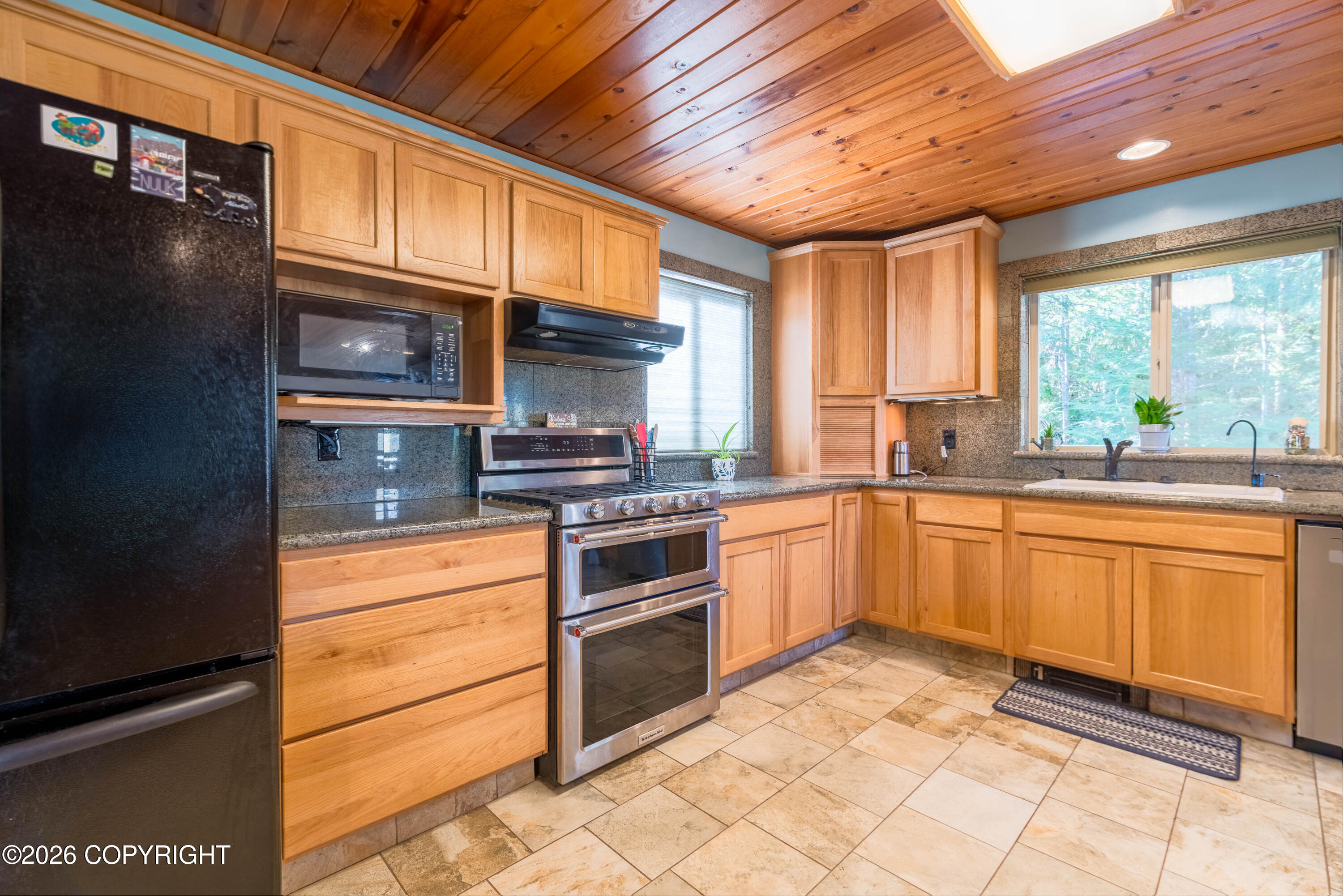 16409 Waterfall Road Property Photo 10