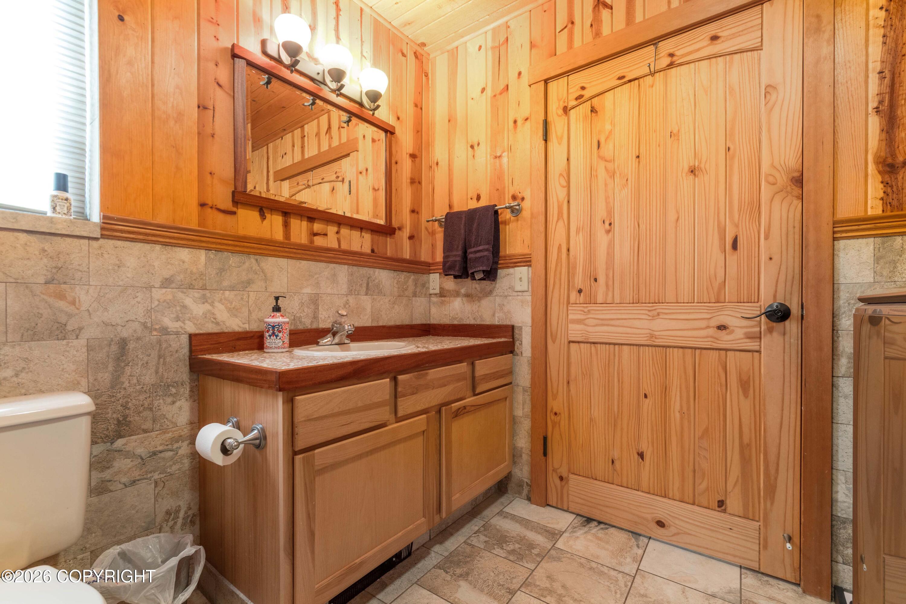16409 Waterfall Road Property Photo 23