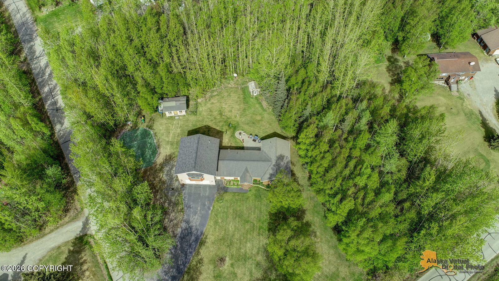 590 S Stamper Drive Property Photo 2