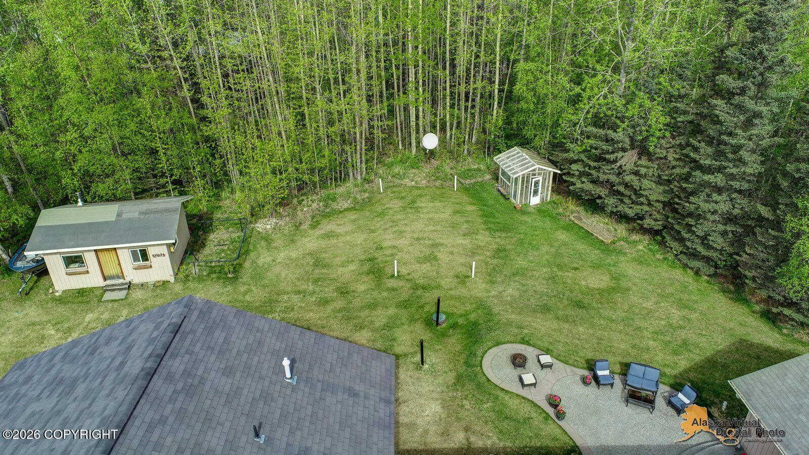 590 S Stamper Drive Property Photo 4