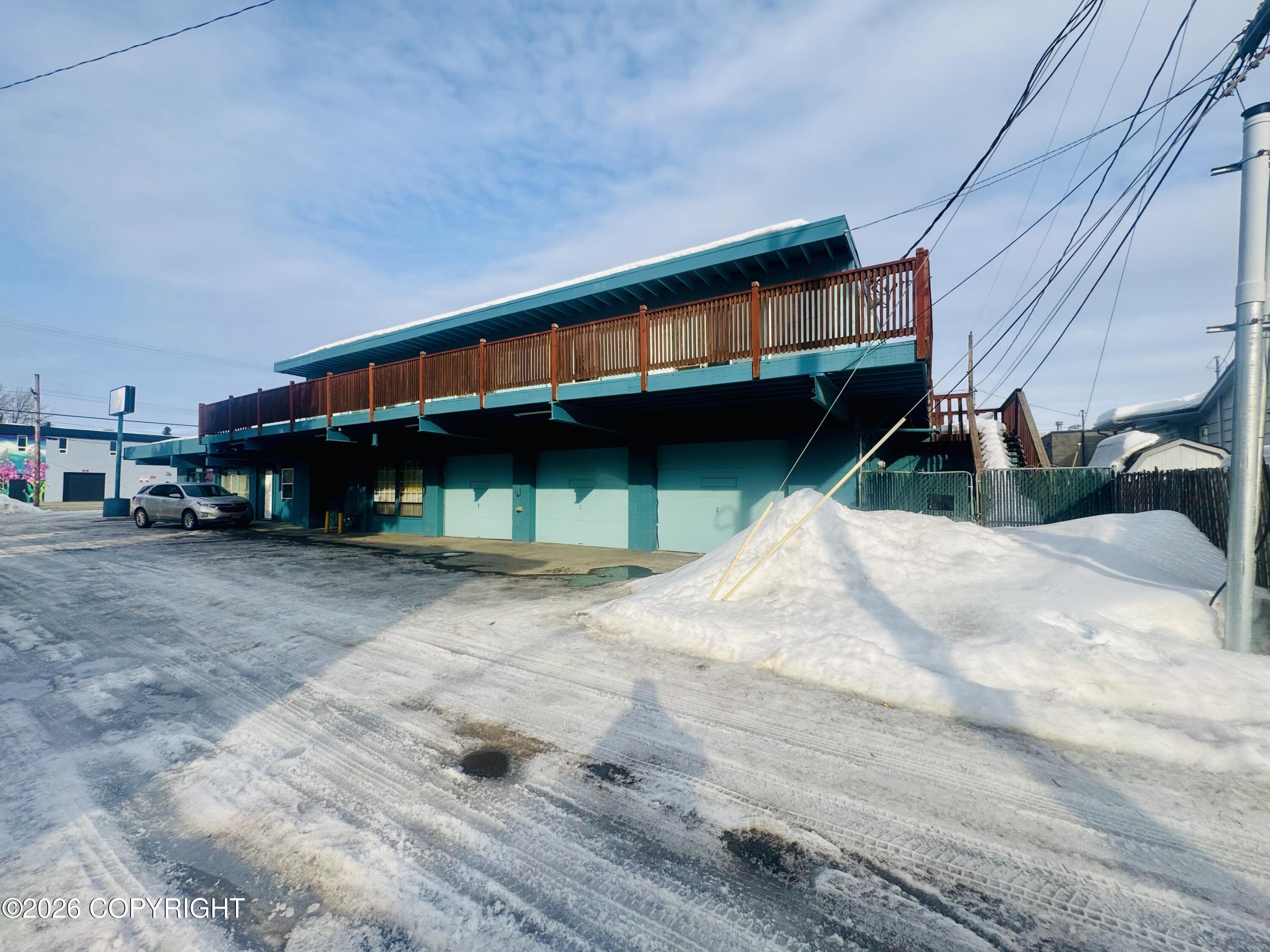 506 E Fireweed Lane Property Photo 3