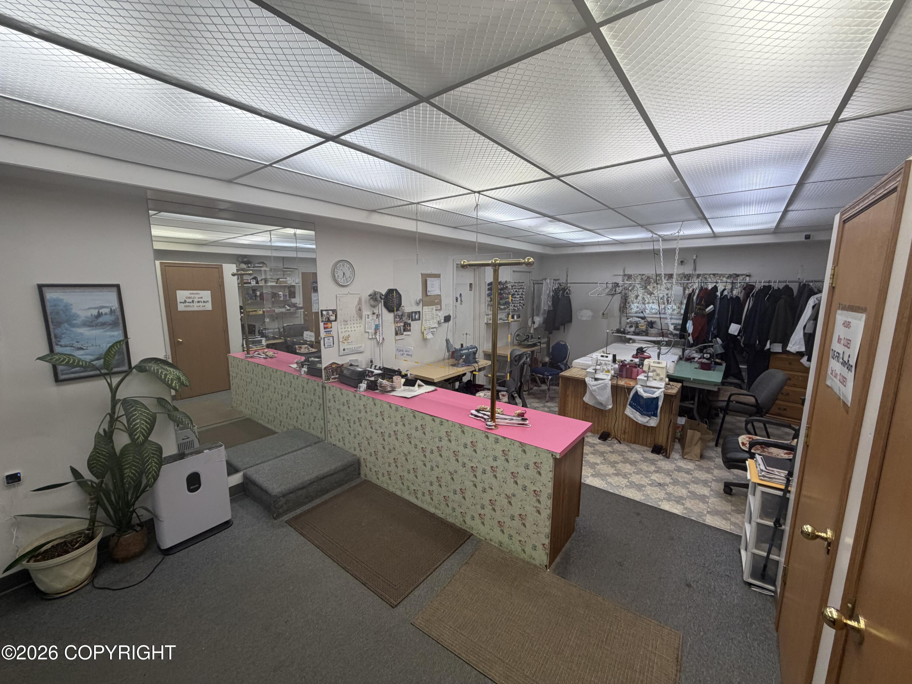 506 E Fireweed Lane Property Photo 4