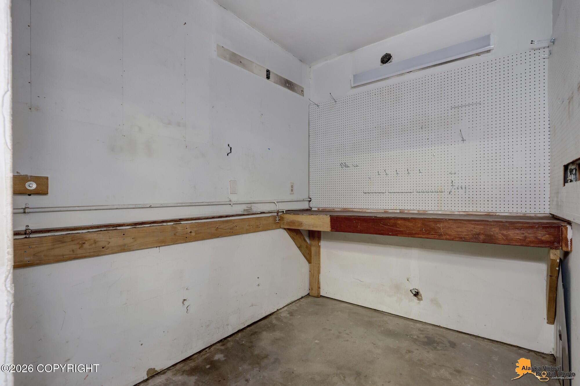 6726 Greenwood Street Property Photo 19