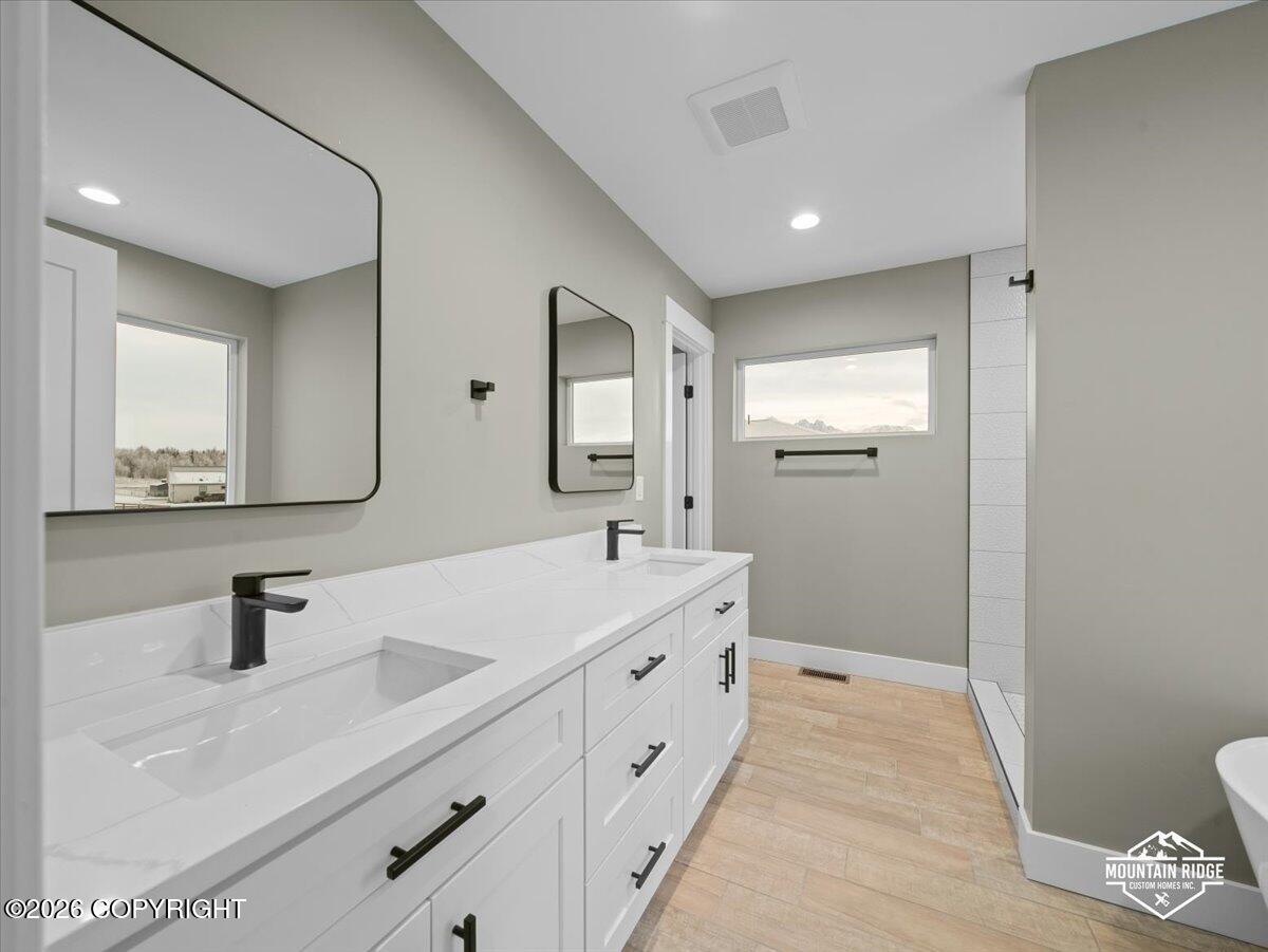 2470 S Sanctuary Drive Property Photo 5