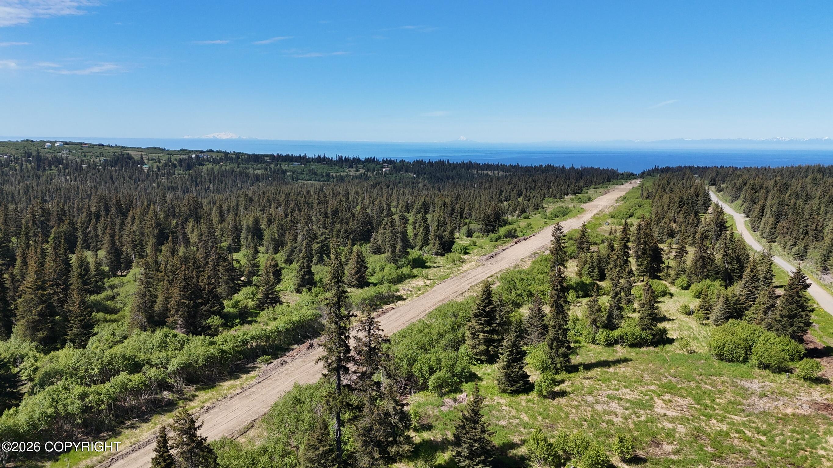 36b-1 Cirrostratus Loop Property Photo 6