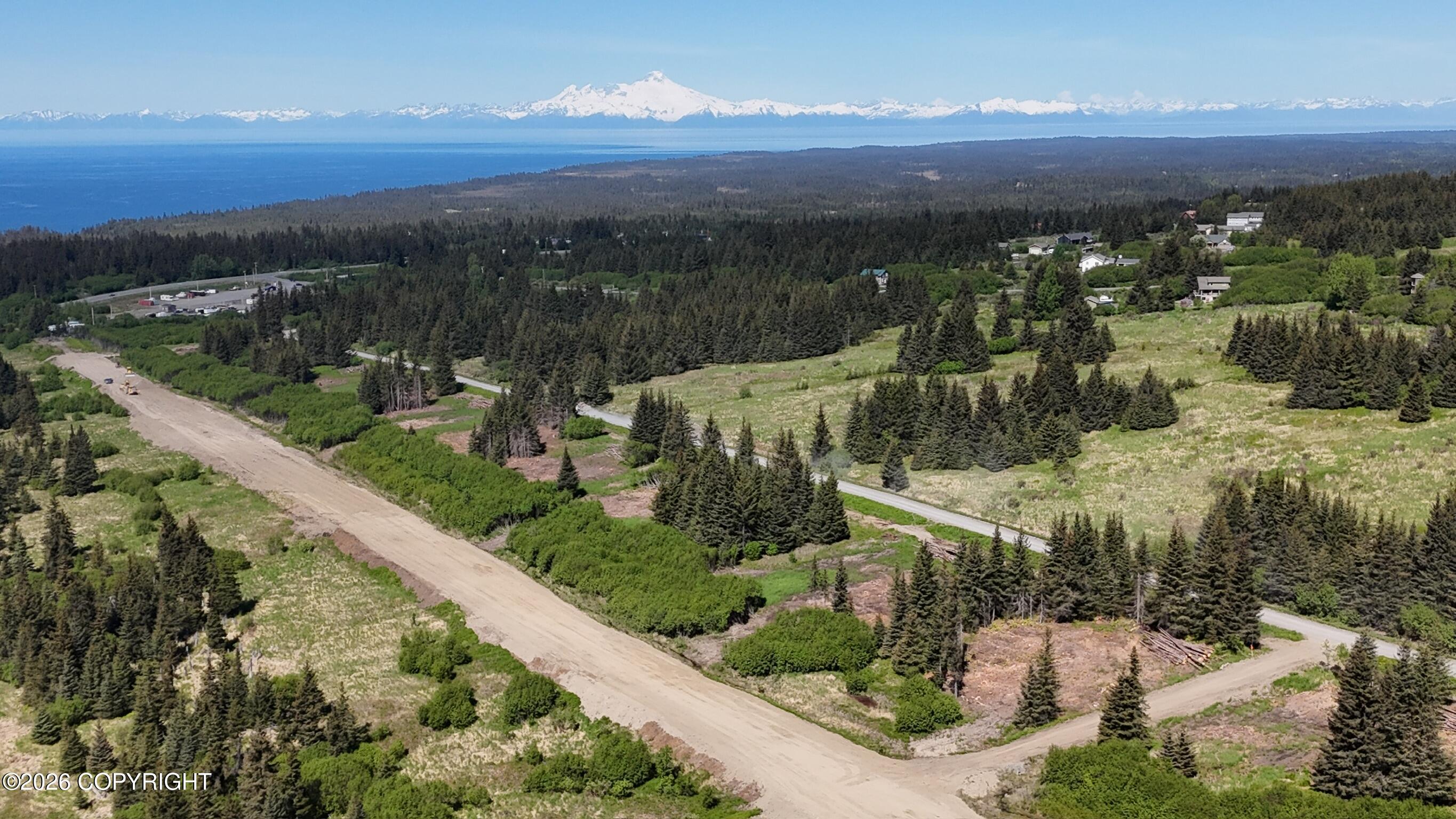 39a-2 Cirrostratus Loop Property Photo 12