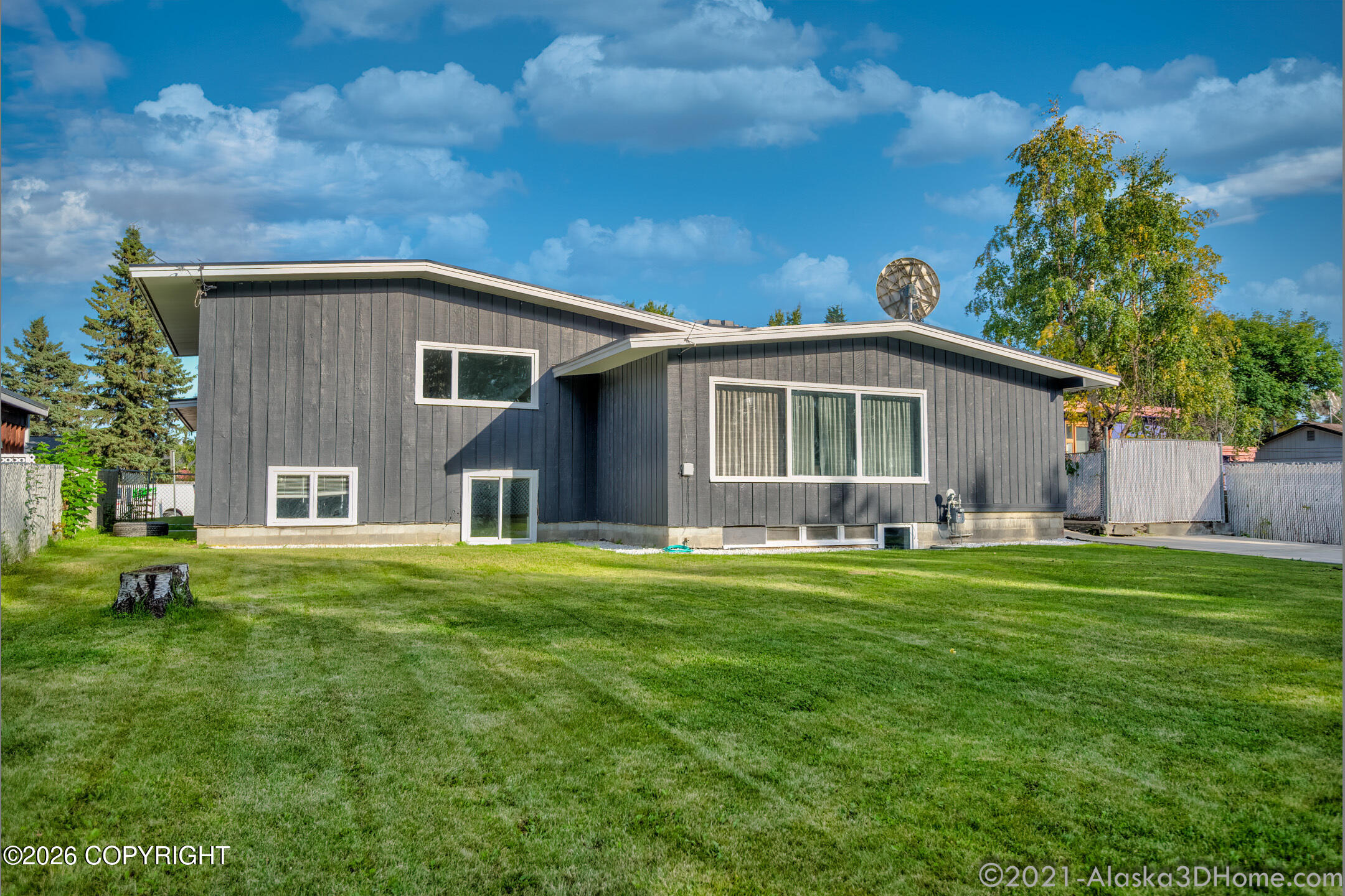 1328 Birchwood Street Property Photo 3