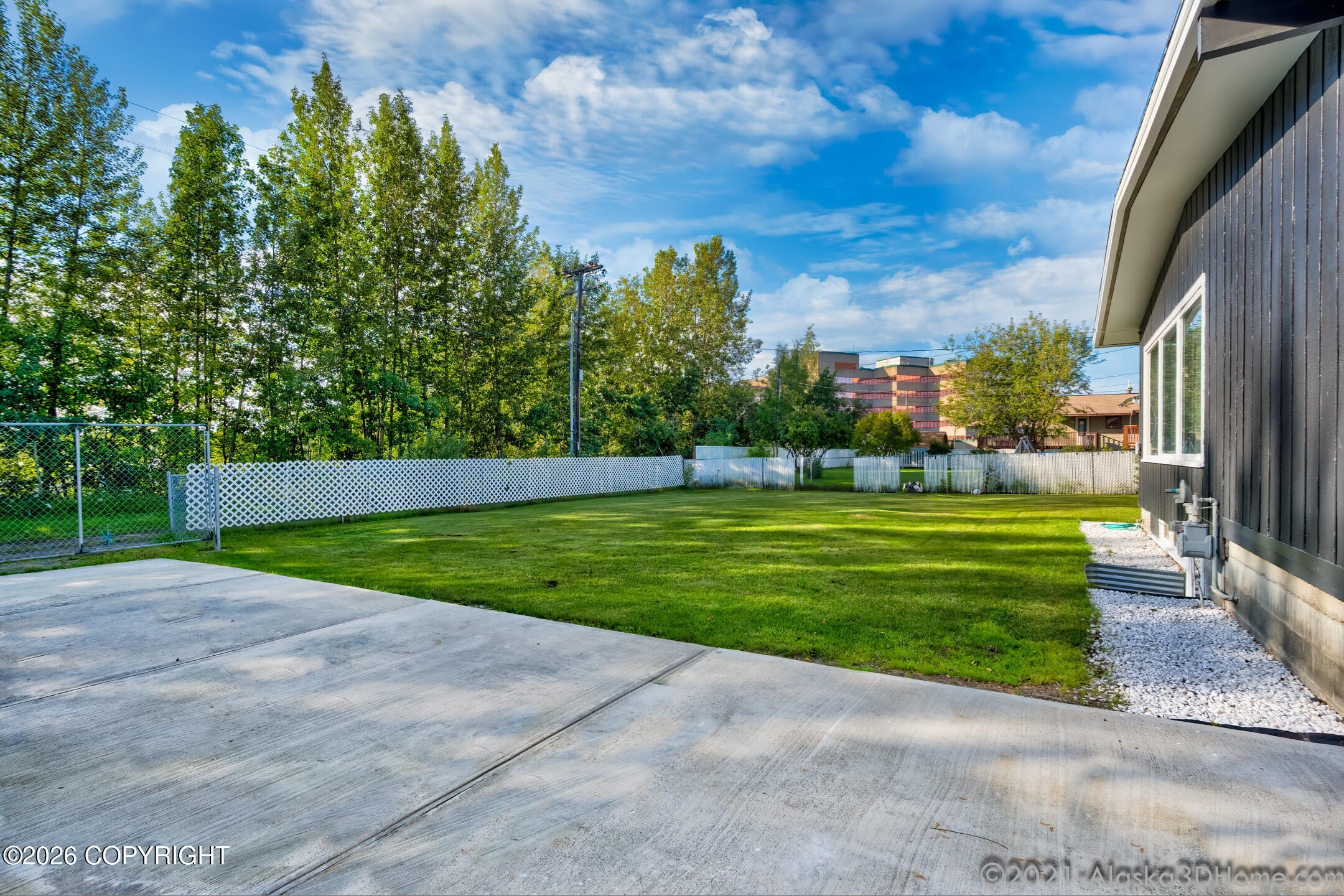 1328 Birchwood Street Property Photo 4