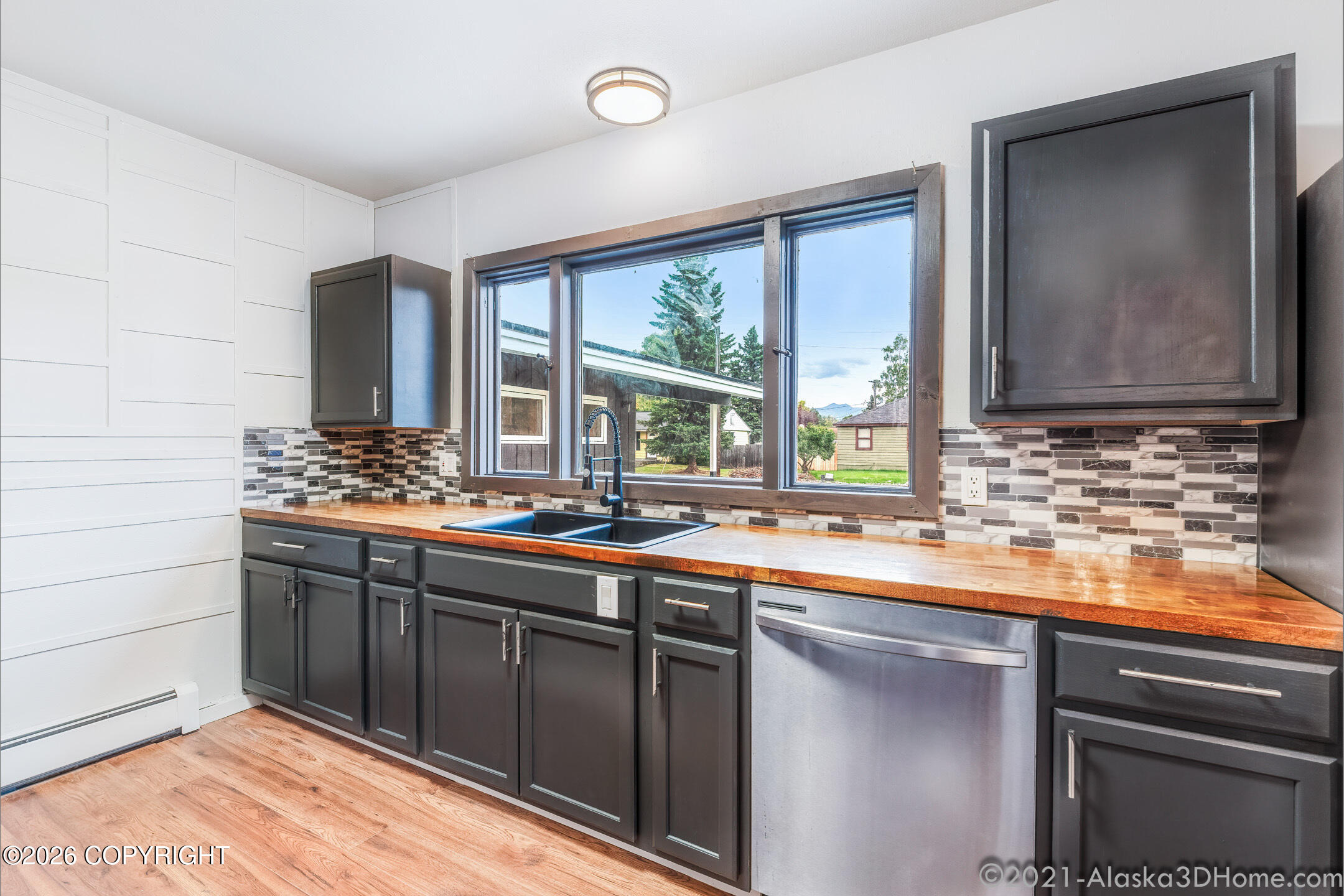 1328 Birchwood Street Property Photo 12