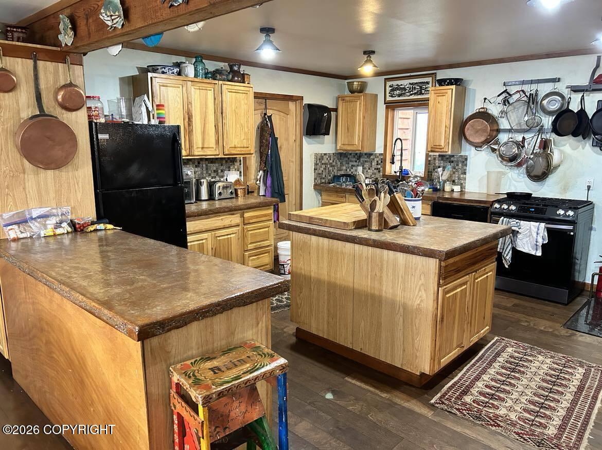 L1 B10 Property Photo 7