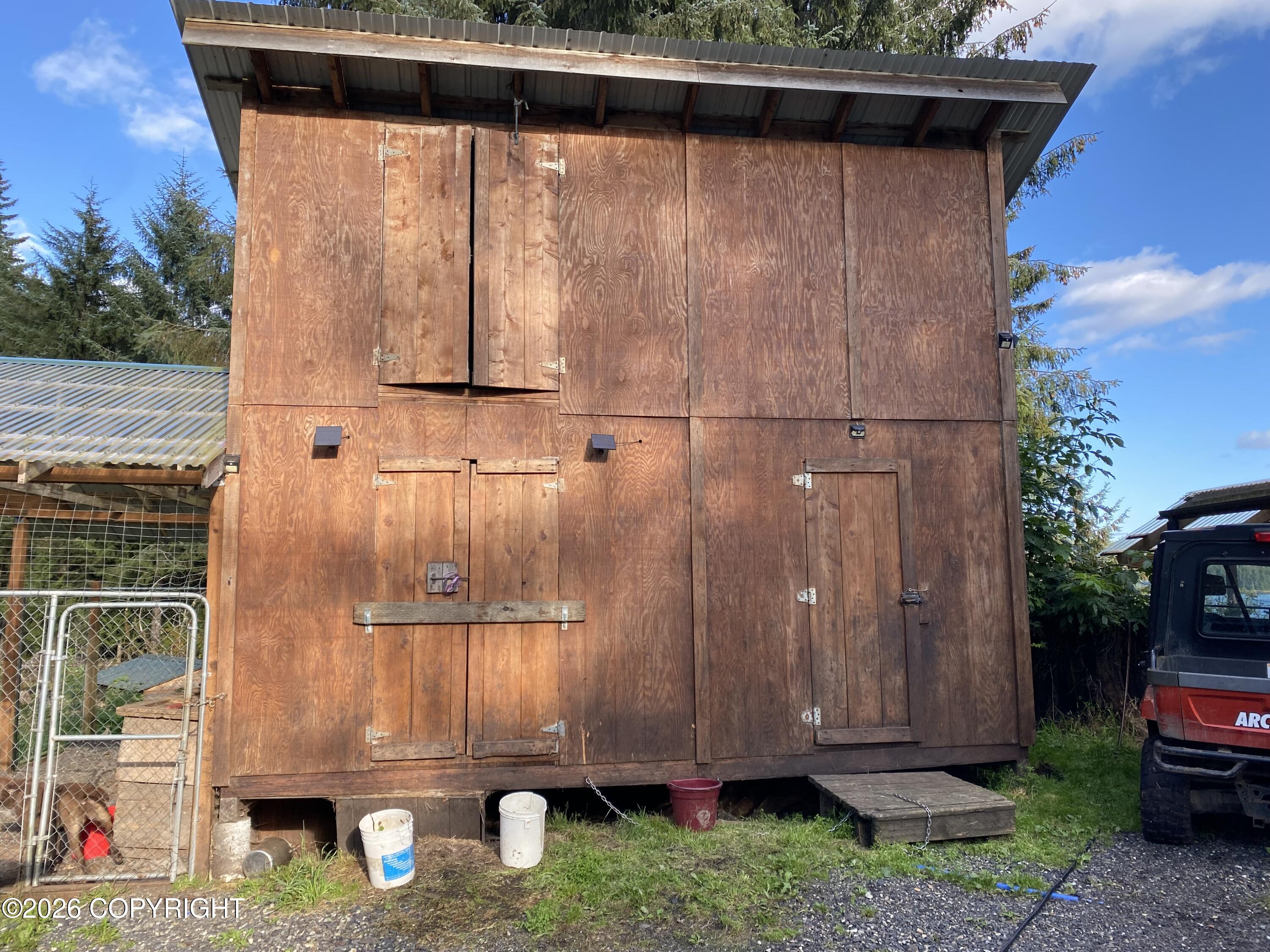 L1 B10 Property Photo 24