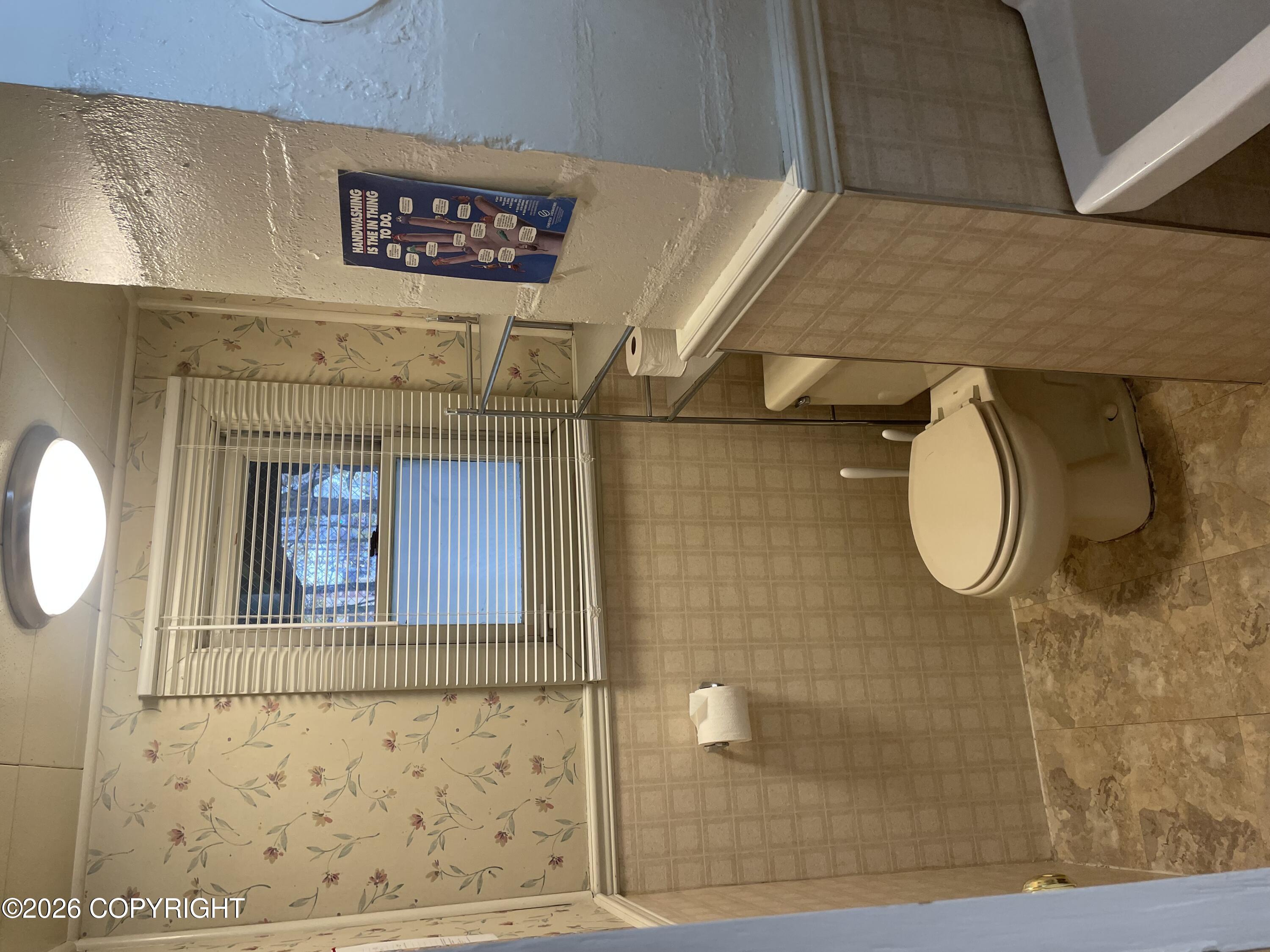 213 W Fireweed Lane Property Photo 12