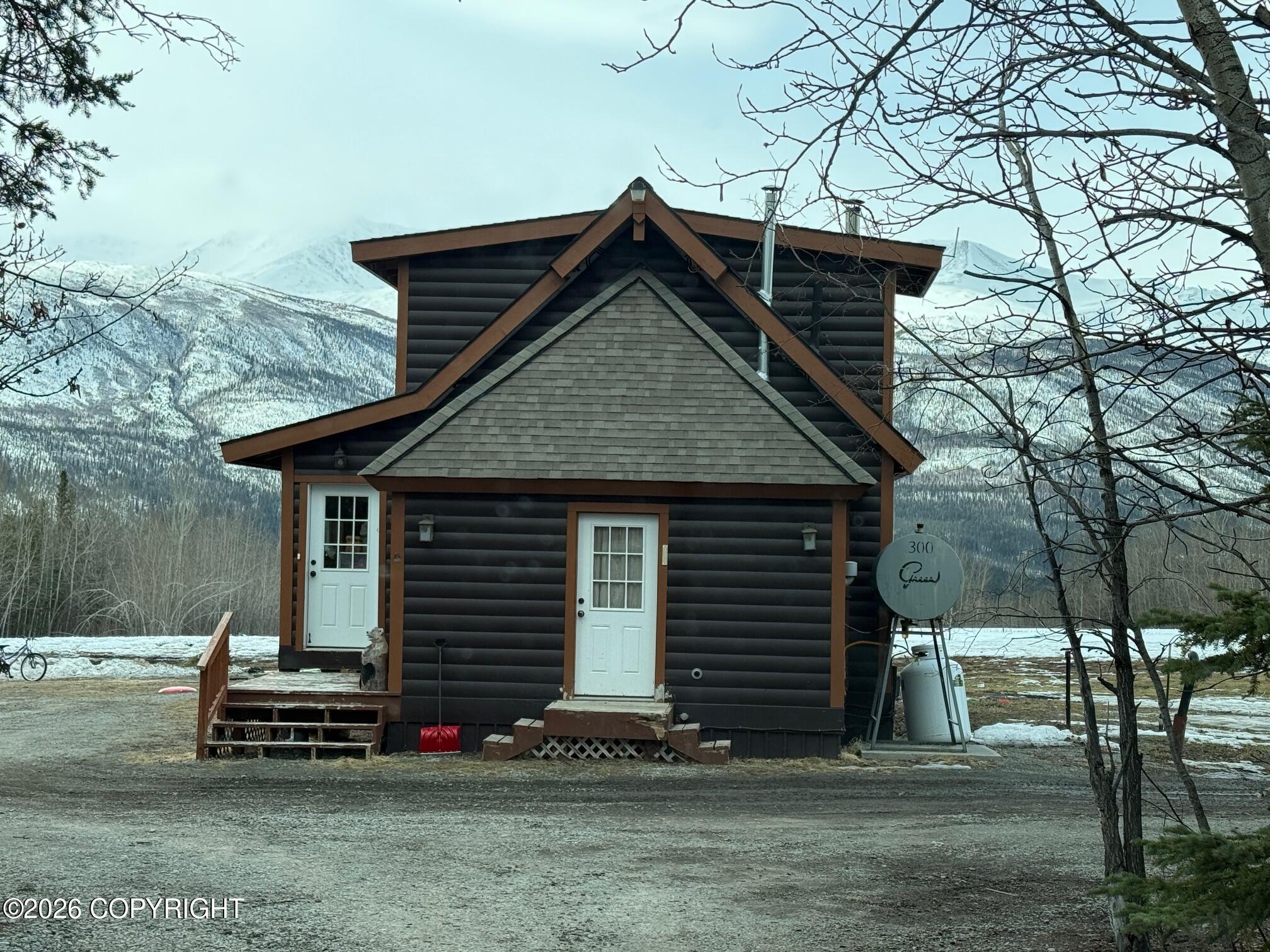 15.25 Edgerton Highway Property Photo 1