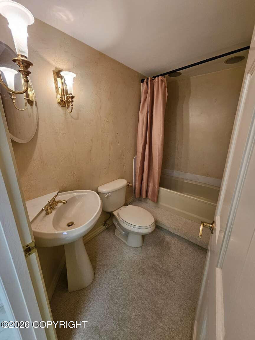 10501 Treeline Court Property Photo 42