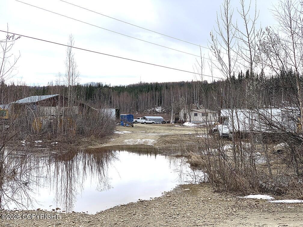 1731 N Old Steese Highway Property Photo 24
