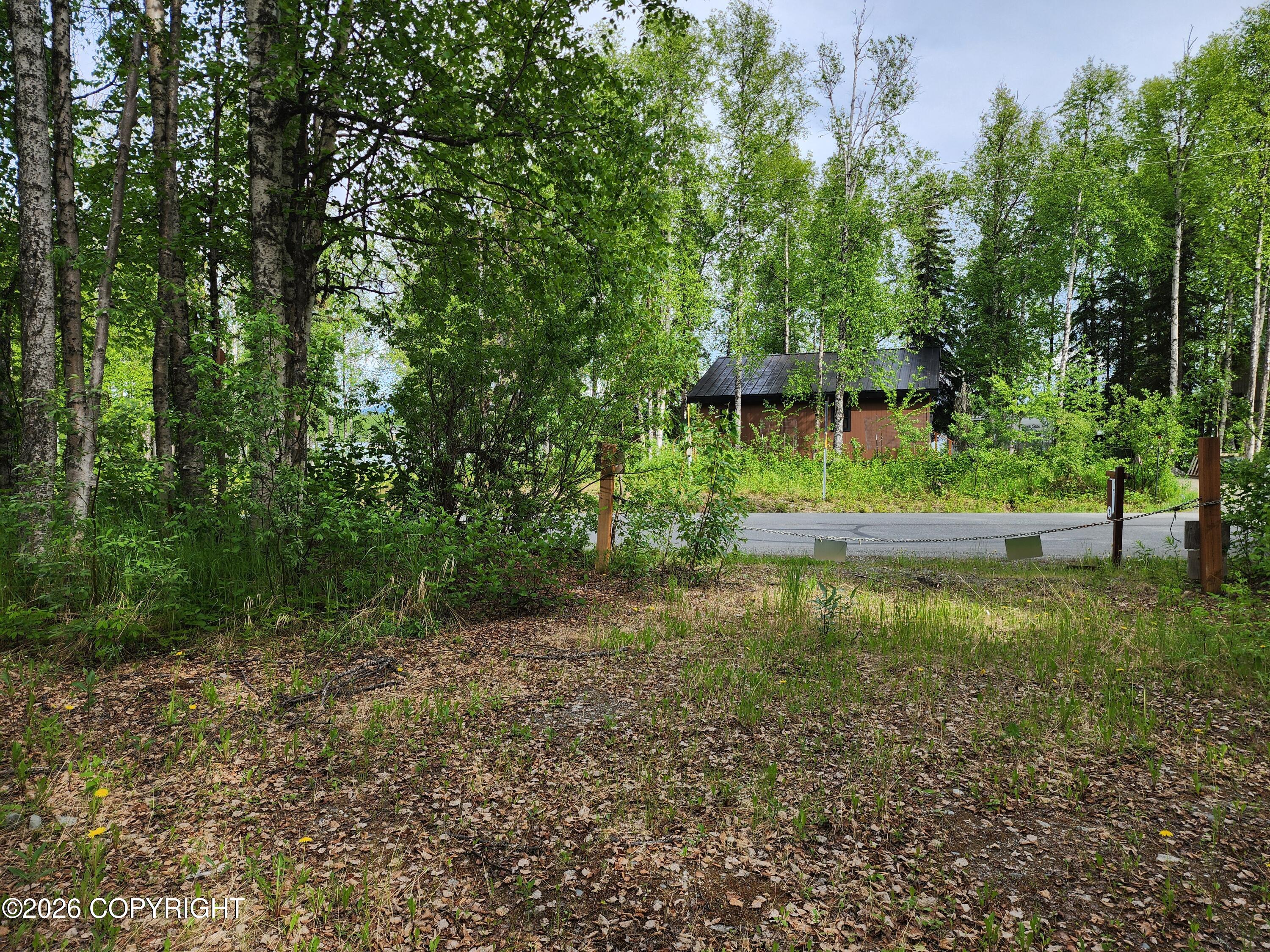 14034 N Lakeshore Drive Property Photo 4