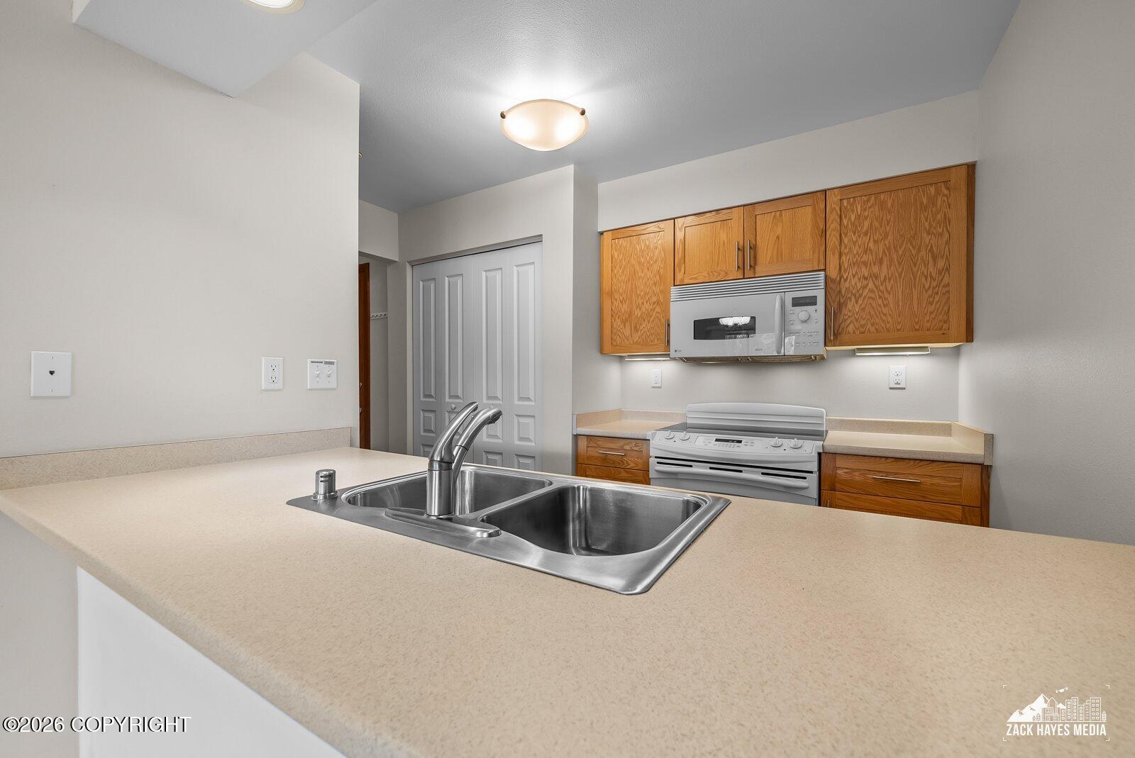 1200 I Street #202 Property Photo 9